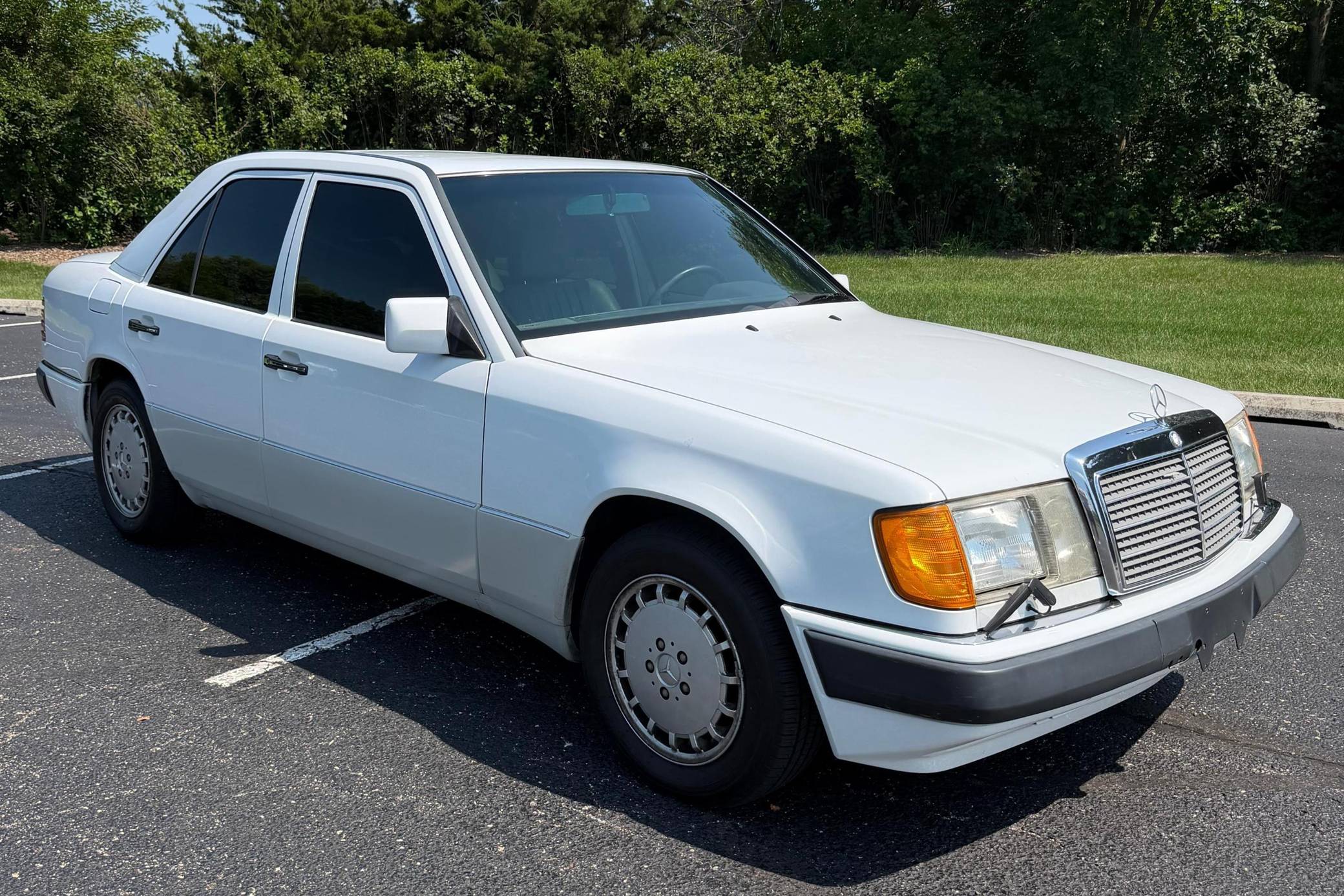 1993 Mercedes-Benz E-Class