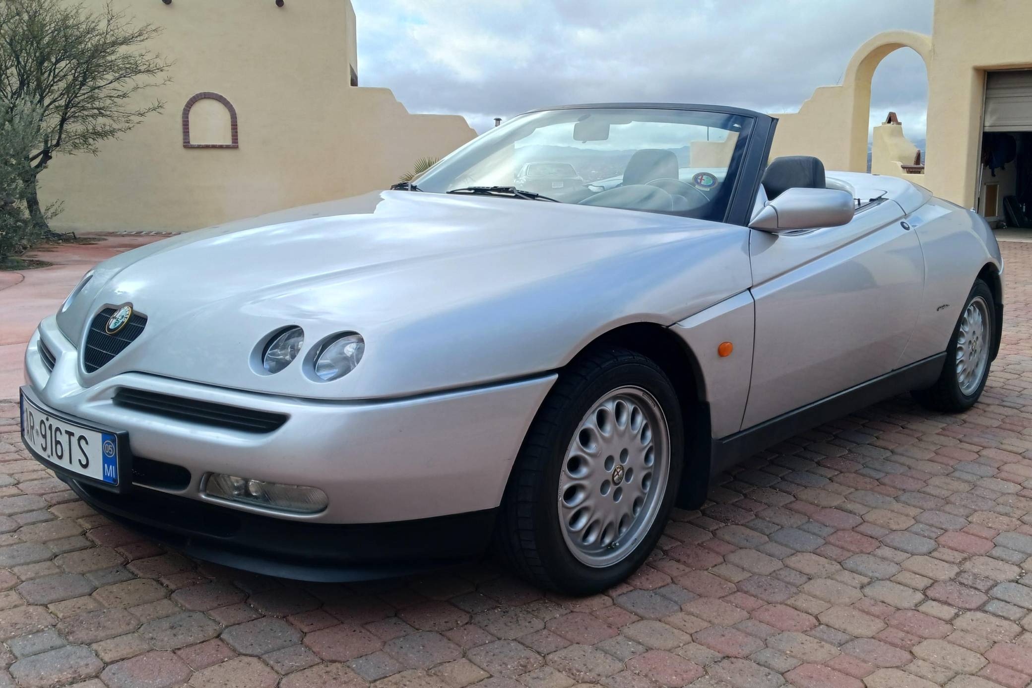 1996 Alfa Romeo Spider Twin Spark 16v