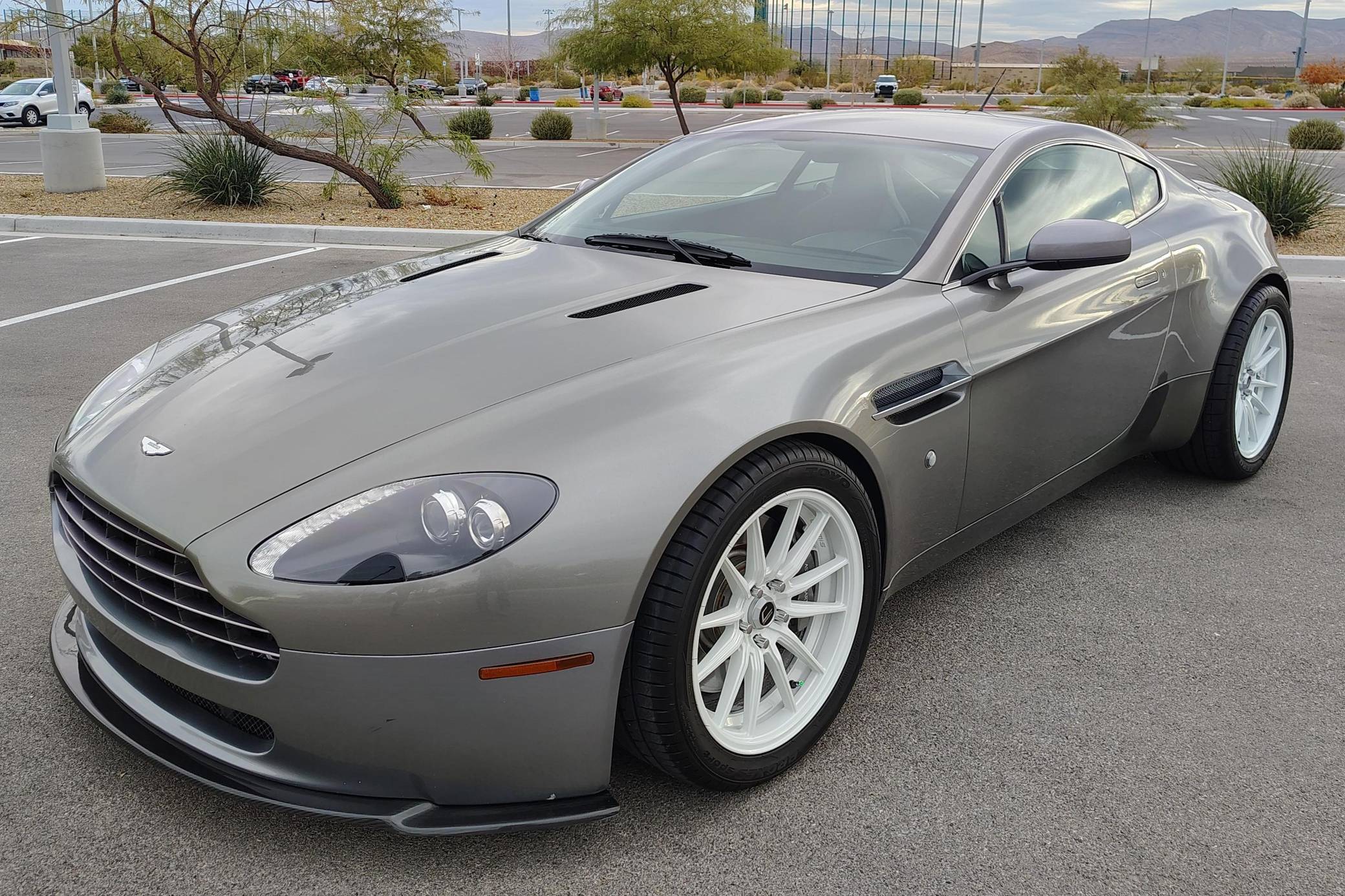 2006 Aston Martin V8 Vantage