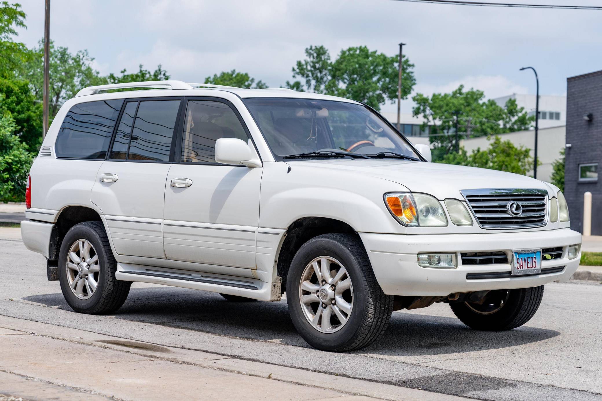 2003 Lexus LX
