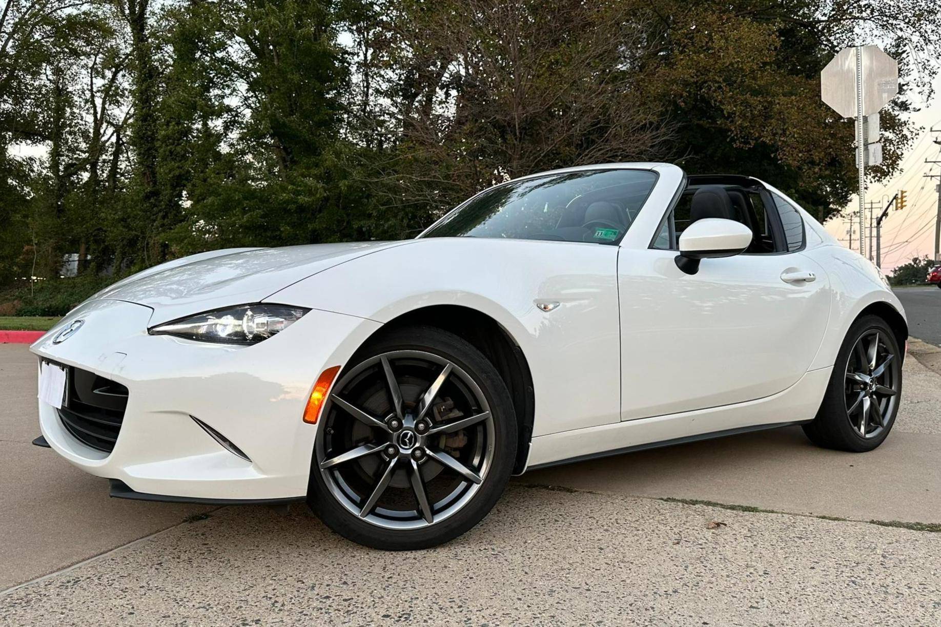 2019 Mazda MX-5 Miata RF Grand Touring VIN: JM1NDAM72K0300648 for