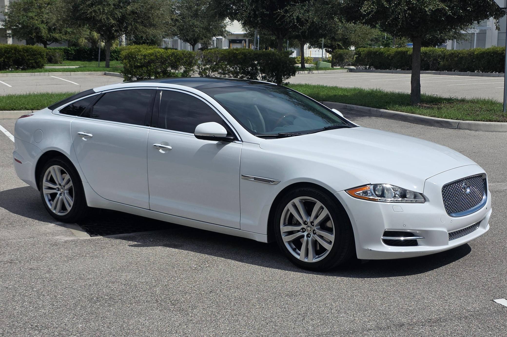 2011 Jaguar XJL