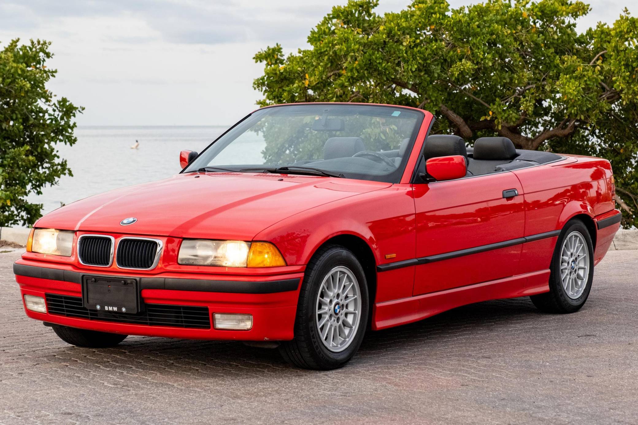 Cab Top & A-Pillar Kit | BMW 3 SERIES SEDAN 328 BASE 2014 Cab Top & A-Pillar Kit | BMW 3 SERIES SEDAN 328 BASE 2014