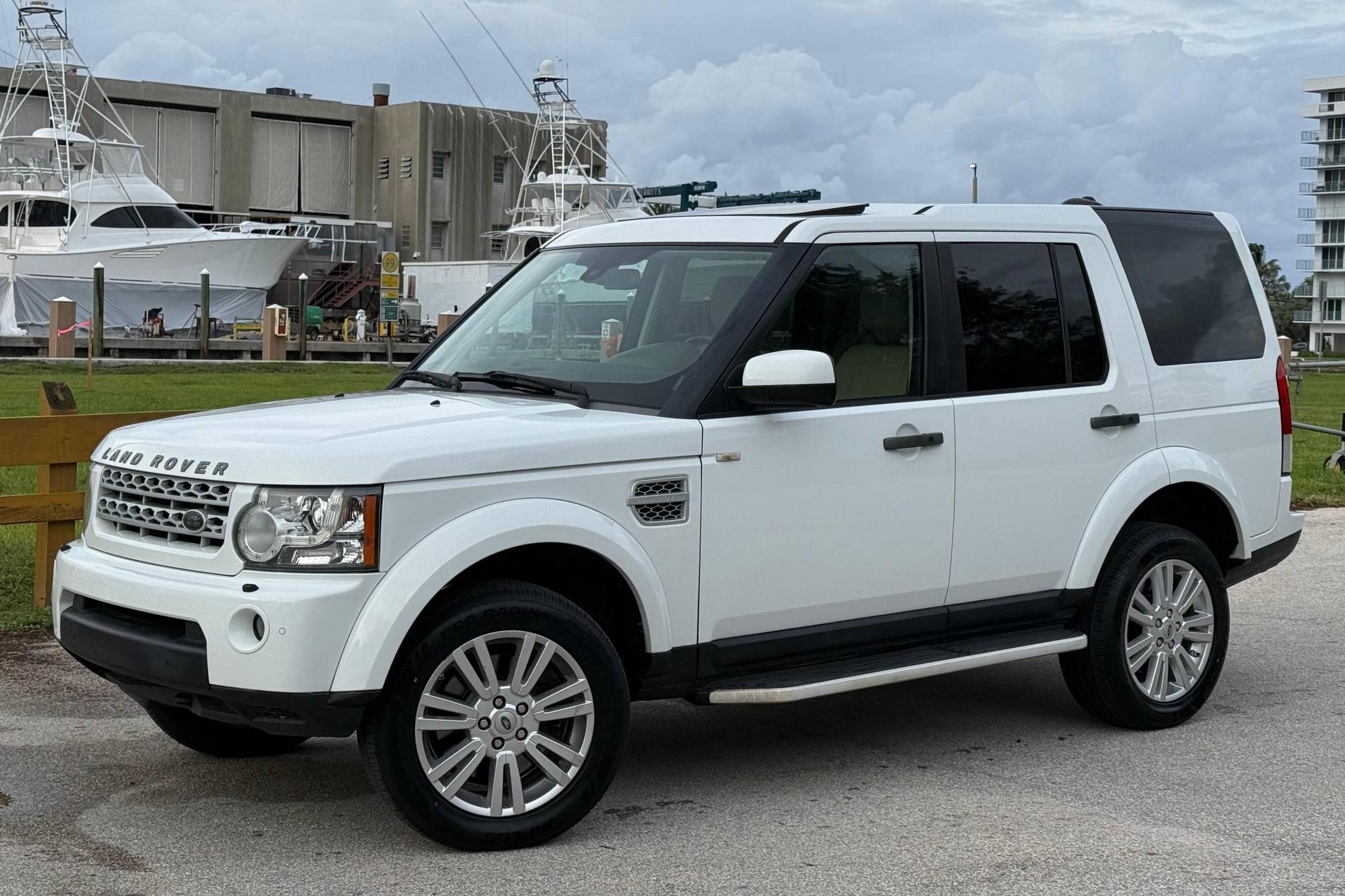 2012 Land Rover LR4