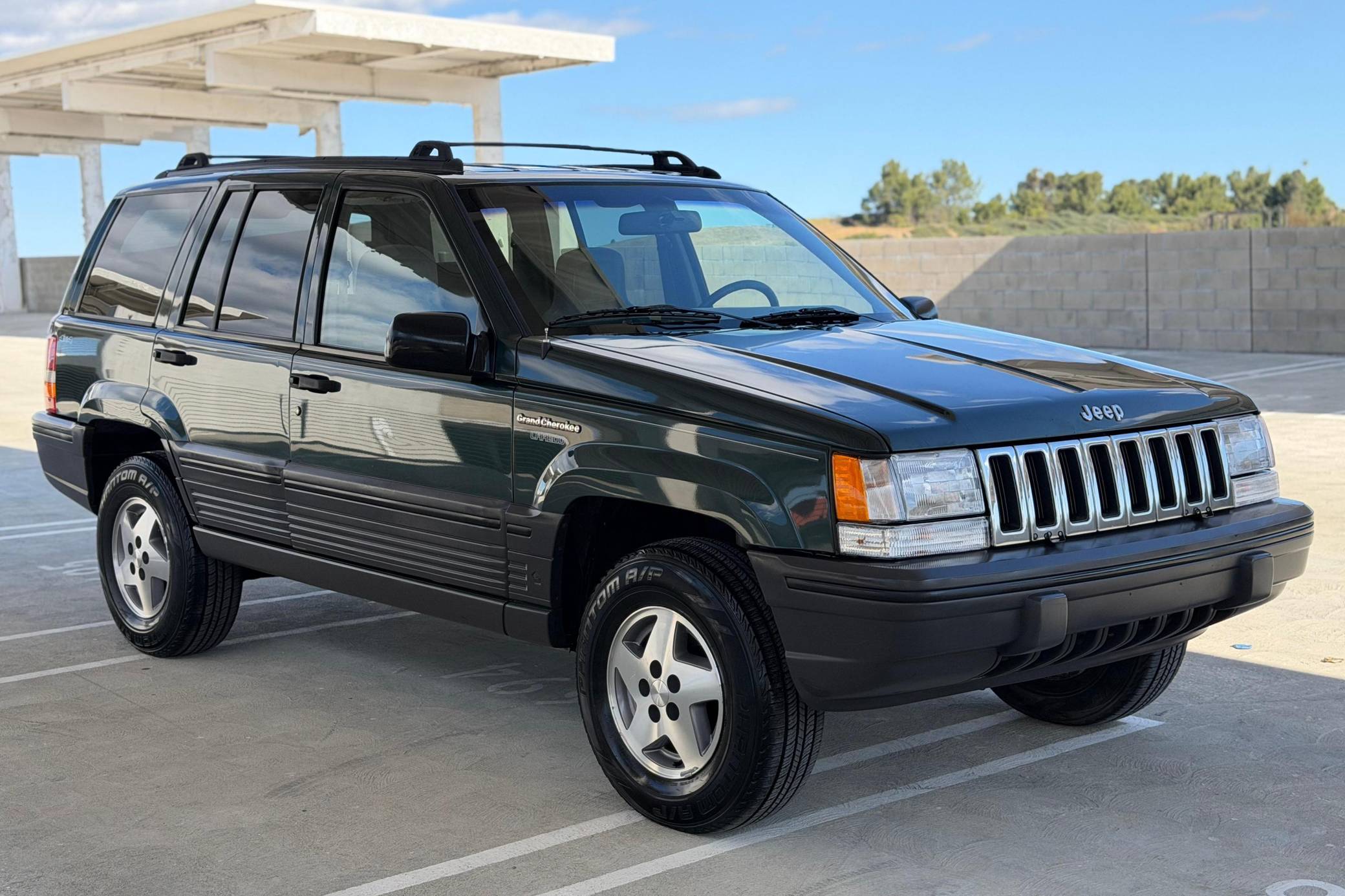 ベルタ　ロッカニーボ　1995年　45% 700m 1995 Jeep Grand Cherokee Laredo 4x4 VIN: 1J4GZ58S0SC670778 for
