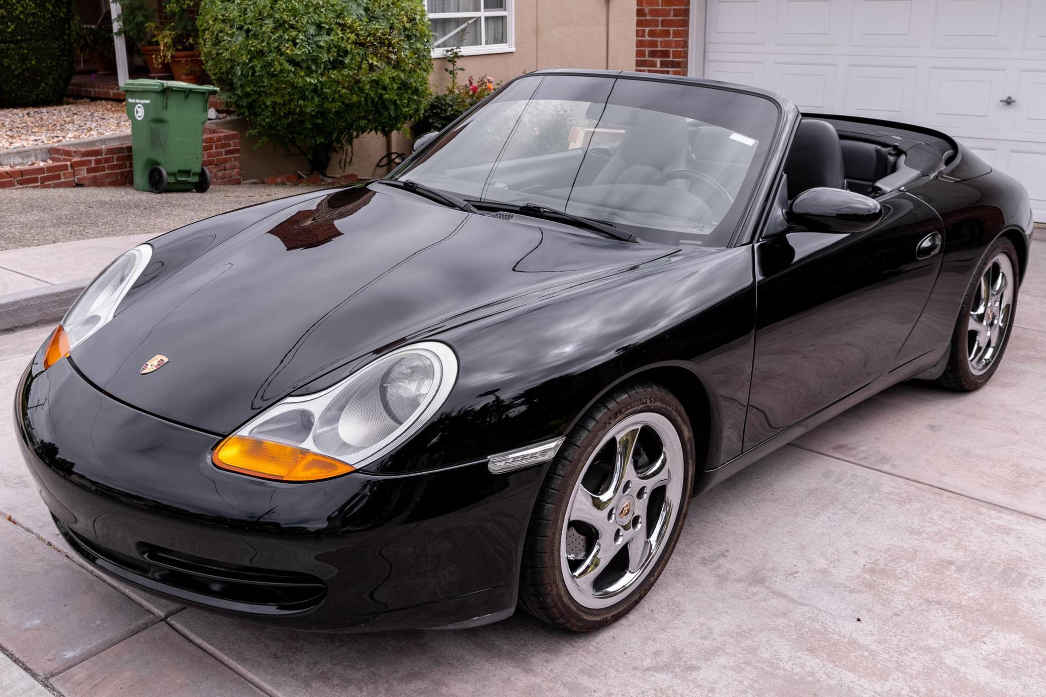 1999 Porsche 911 Carrera Cabriolet auction Cars Bids