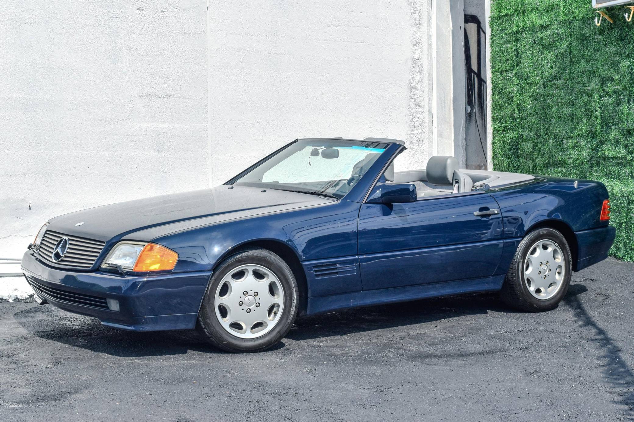 1994 Mercedes-Benz SL320