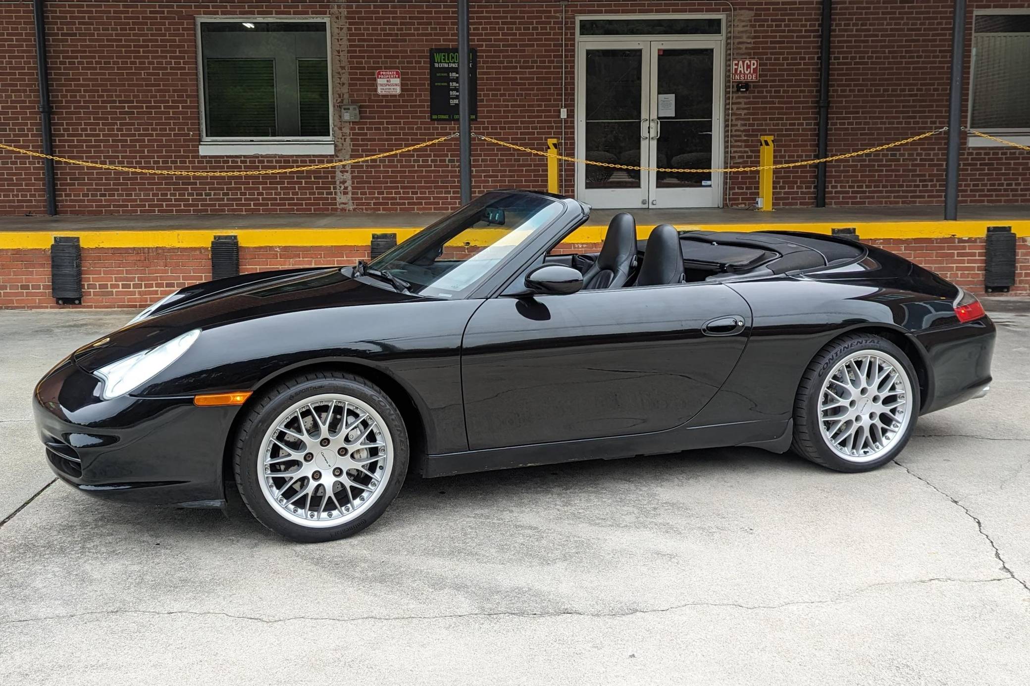 2003 Porsche 911 Carrera 4 Cabriolet