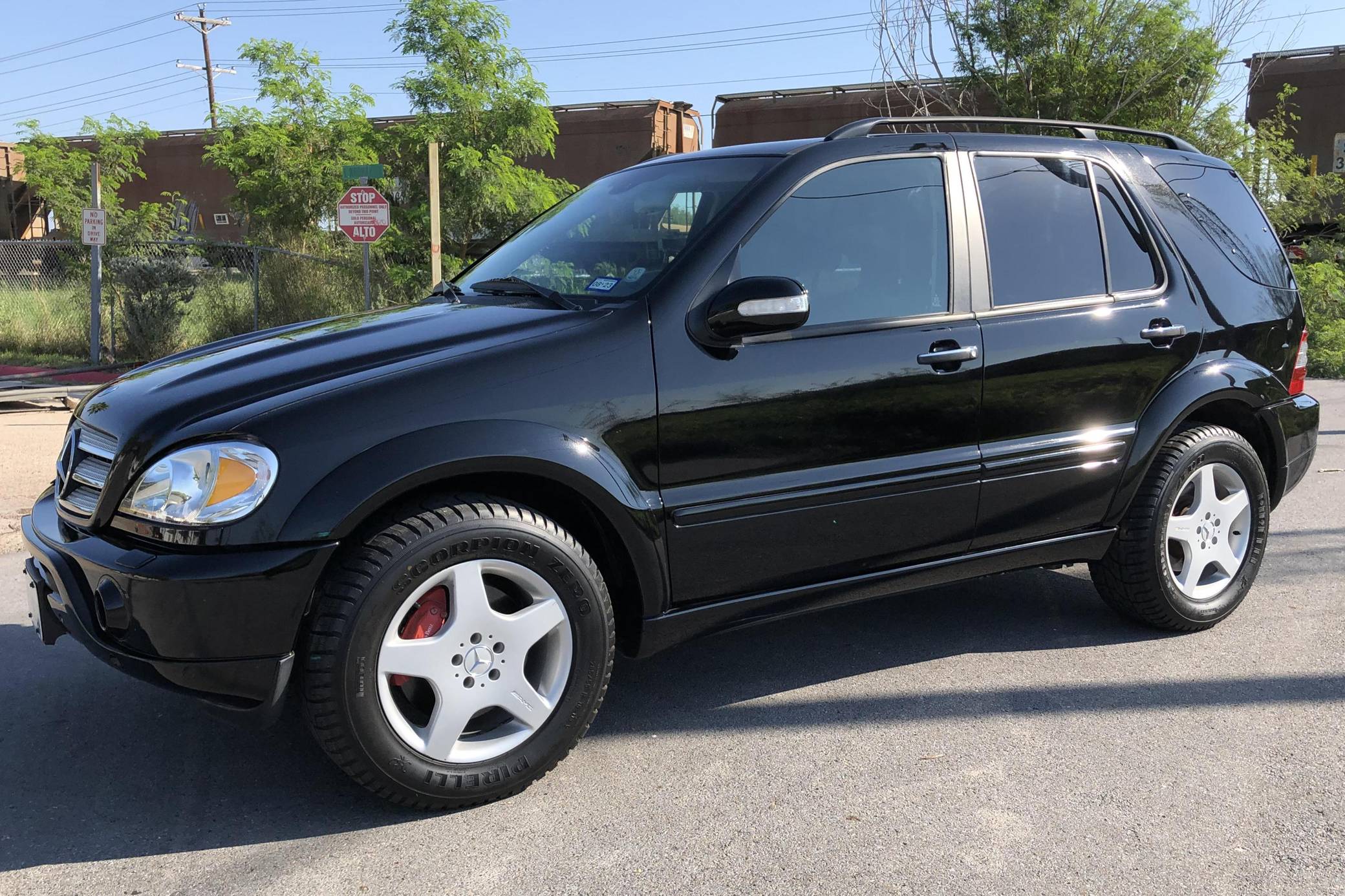 Mercedes Ml55:  Power To Weight Ratio – Myth Vs. Reality - 08fdnjd