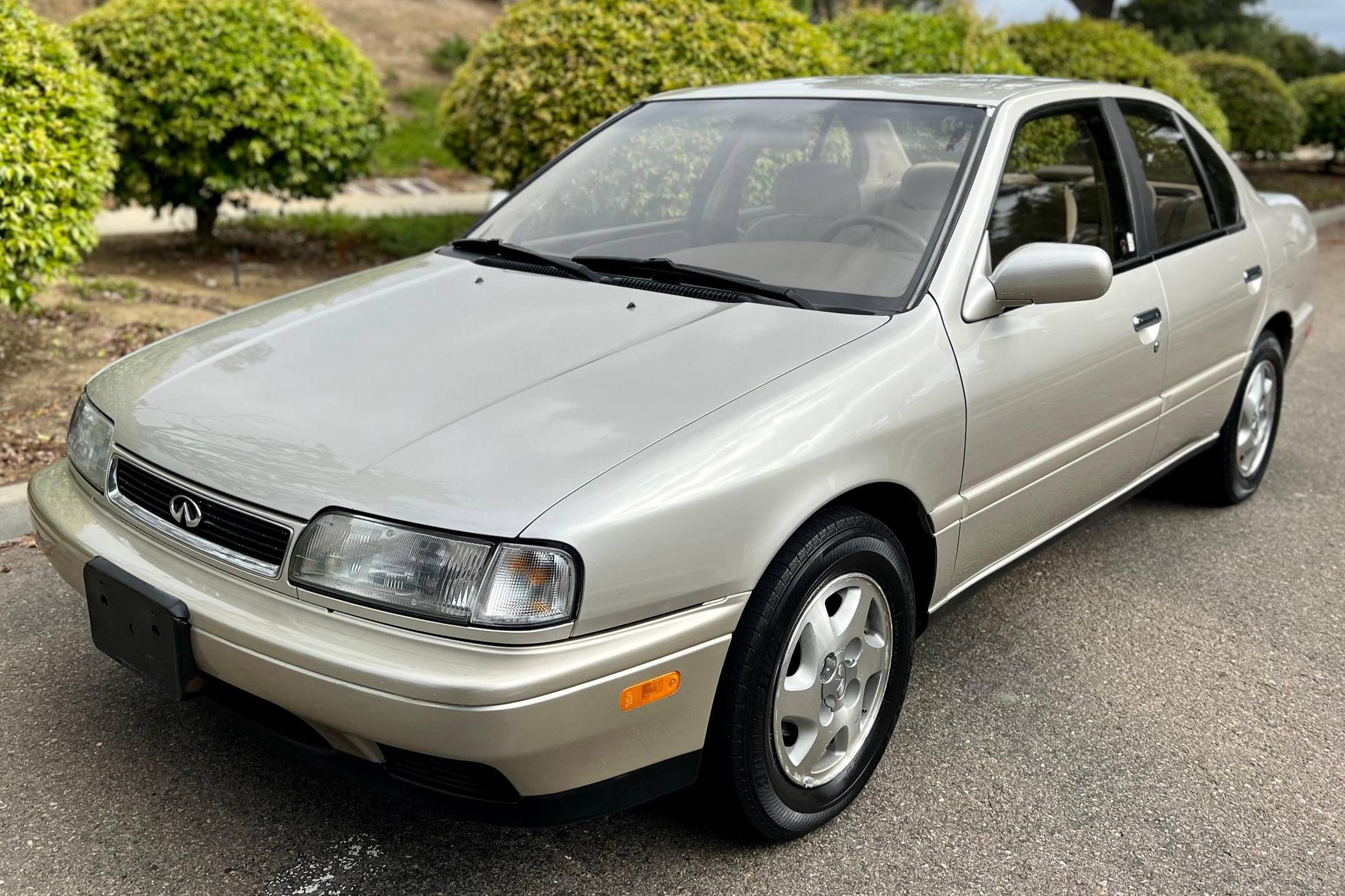 1995 Infiniti G20