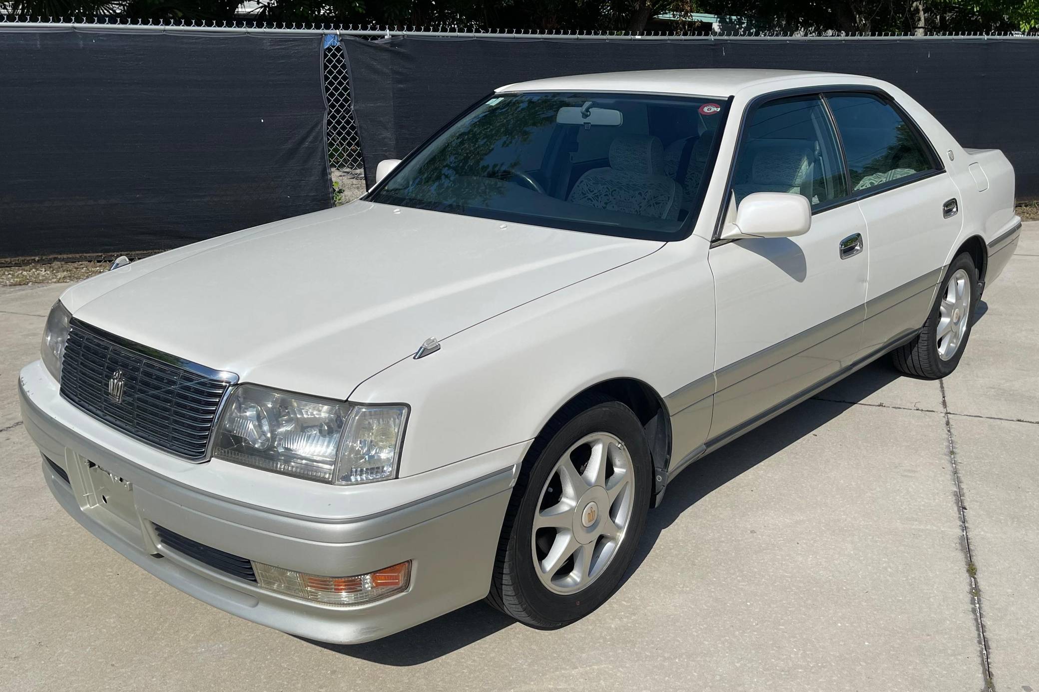 1998 Toyota Crown Royal Touring