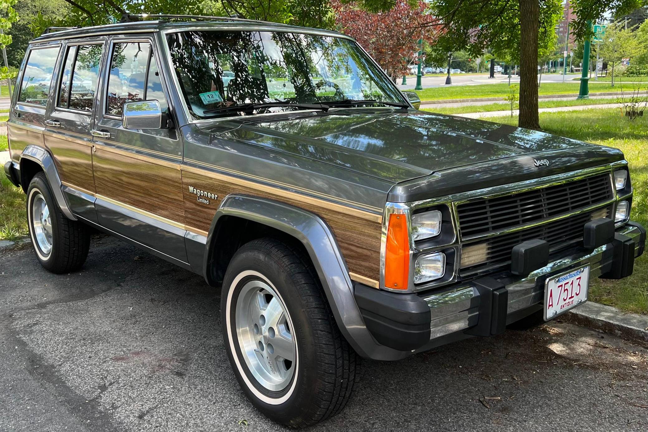 1990 Jeep Wagoneer Limited 4x4