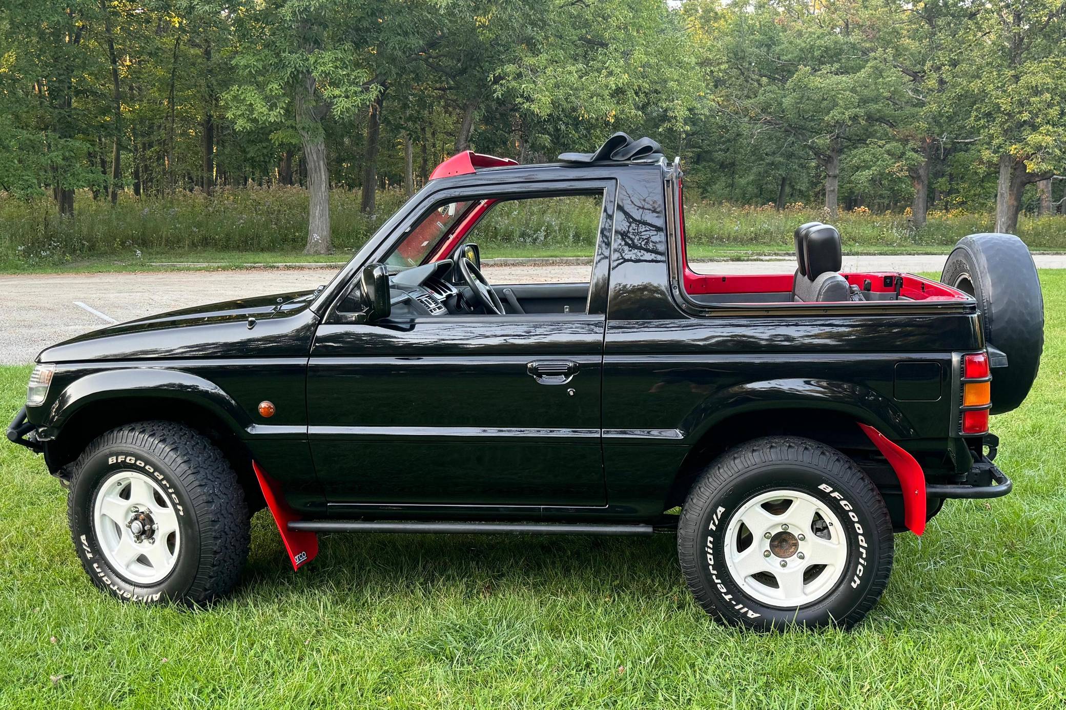 1991 Mitsubishi Pajero J-Top 4x4 for Sale - Cars &amp; Bids