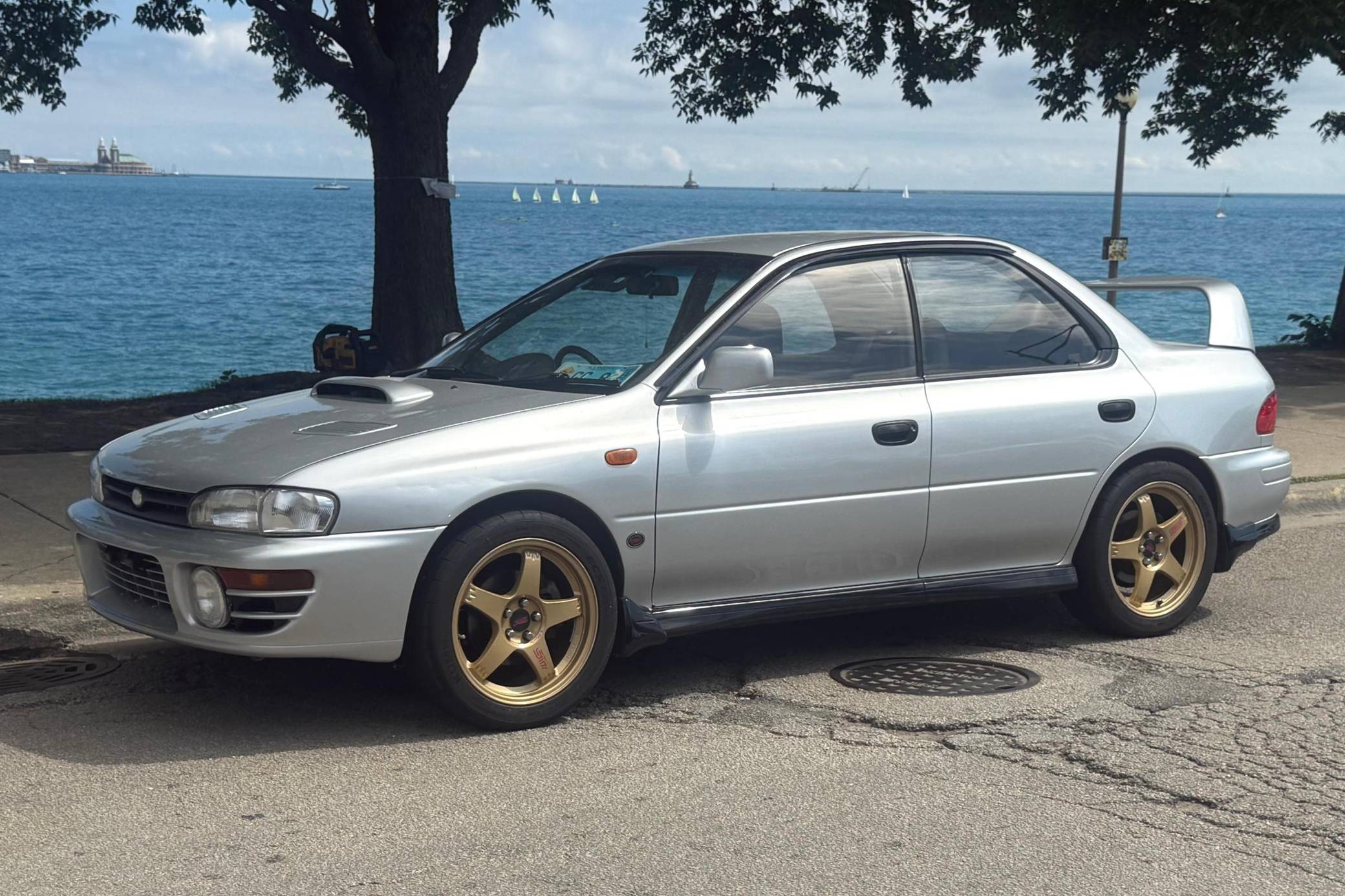 GC8インプレッサWRX&STi ver. 1994 Subaru Impreza WRX STI Version I Sedan VIN: GC8-019402