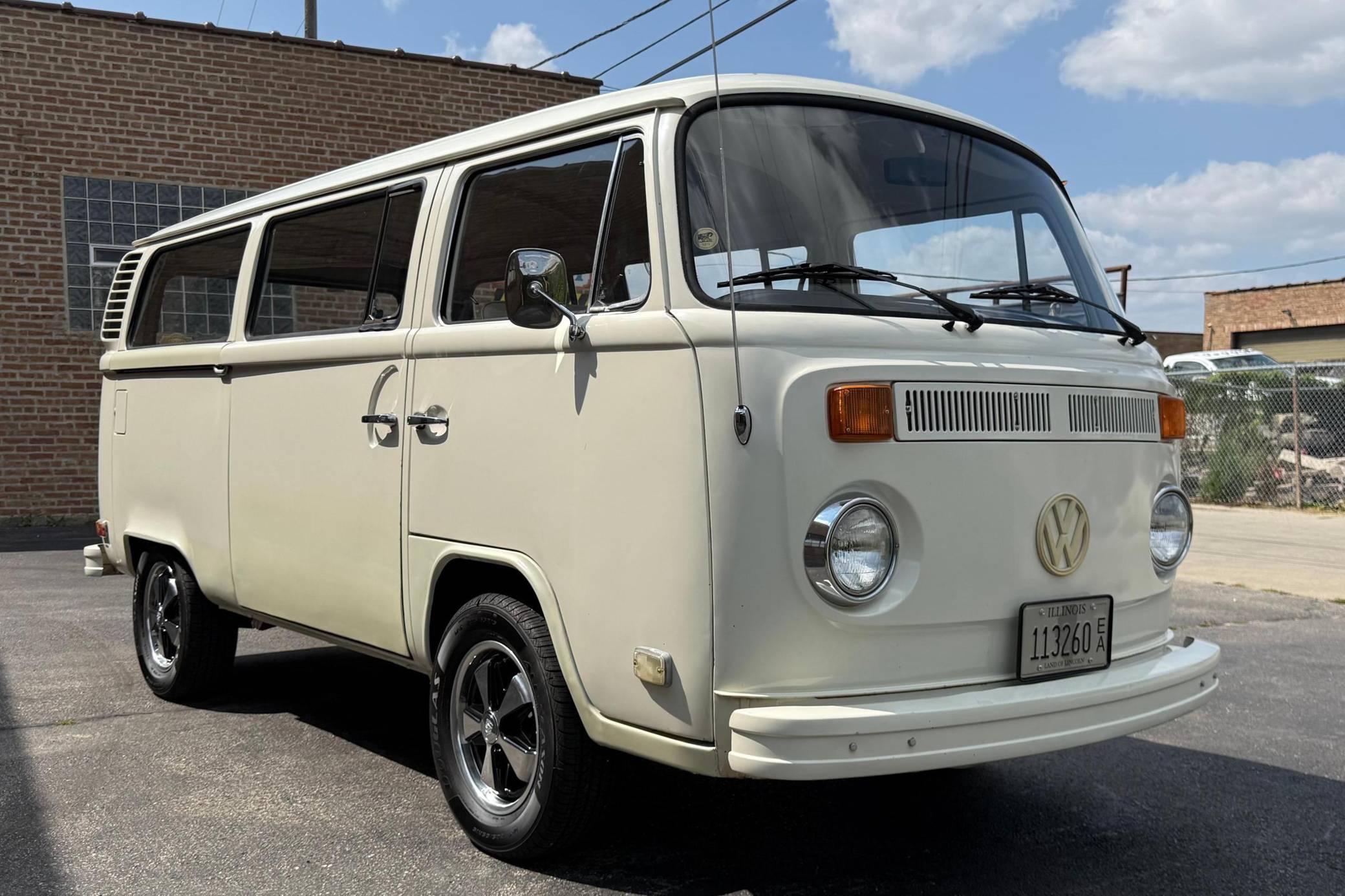 1973 Volkswagen Bus