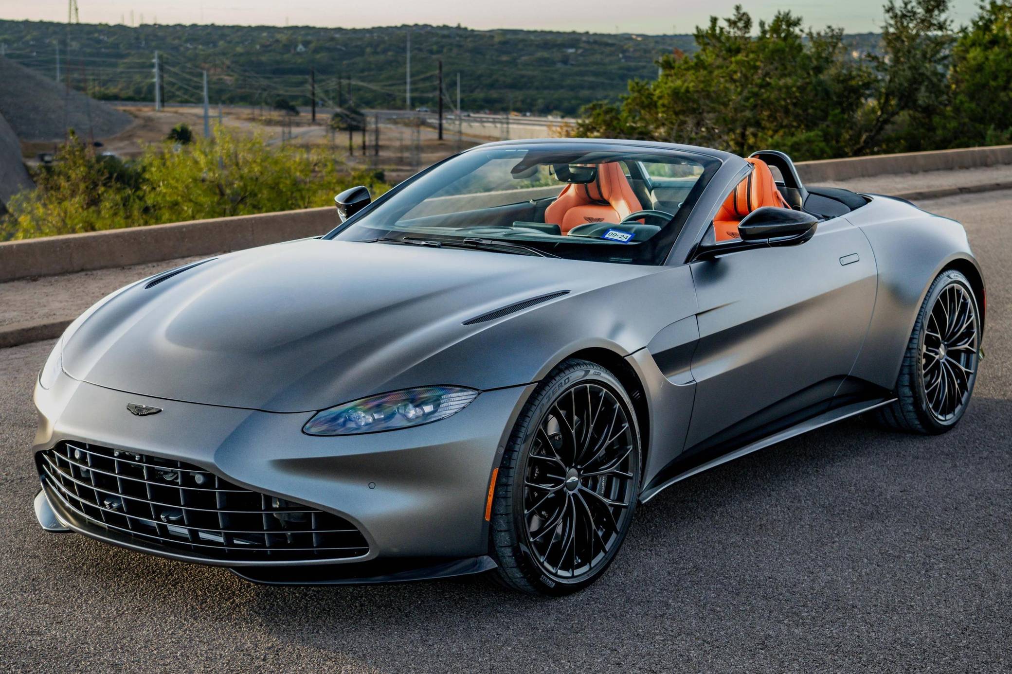 2023 Aston Martin Vantage Convertible F1 Edition 