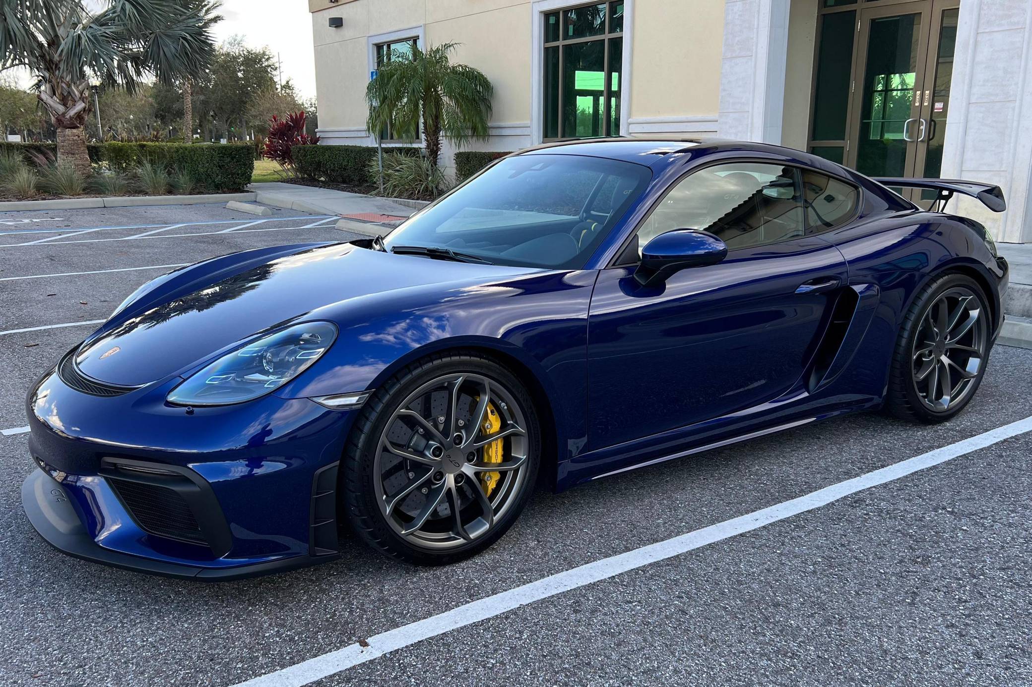 2021 Porsche 718 Cayman GT4