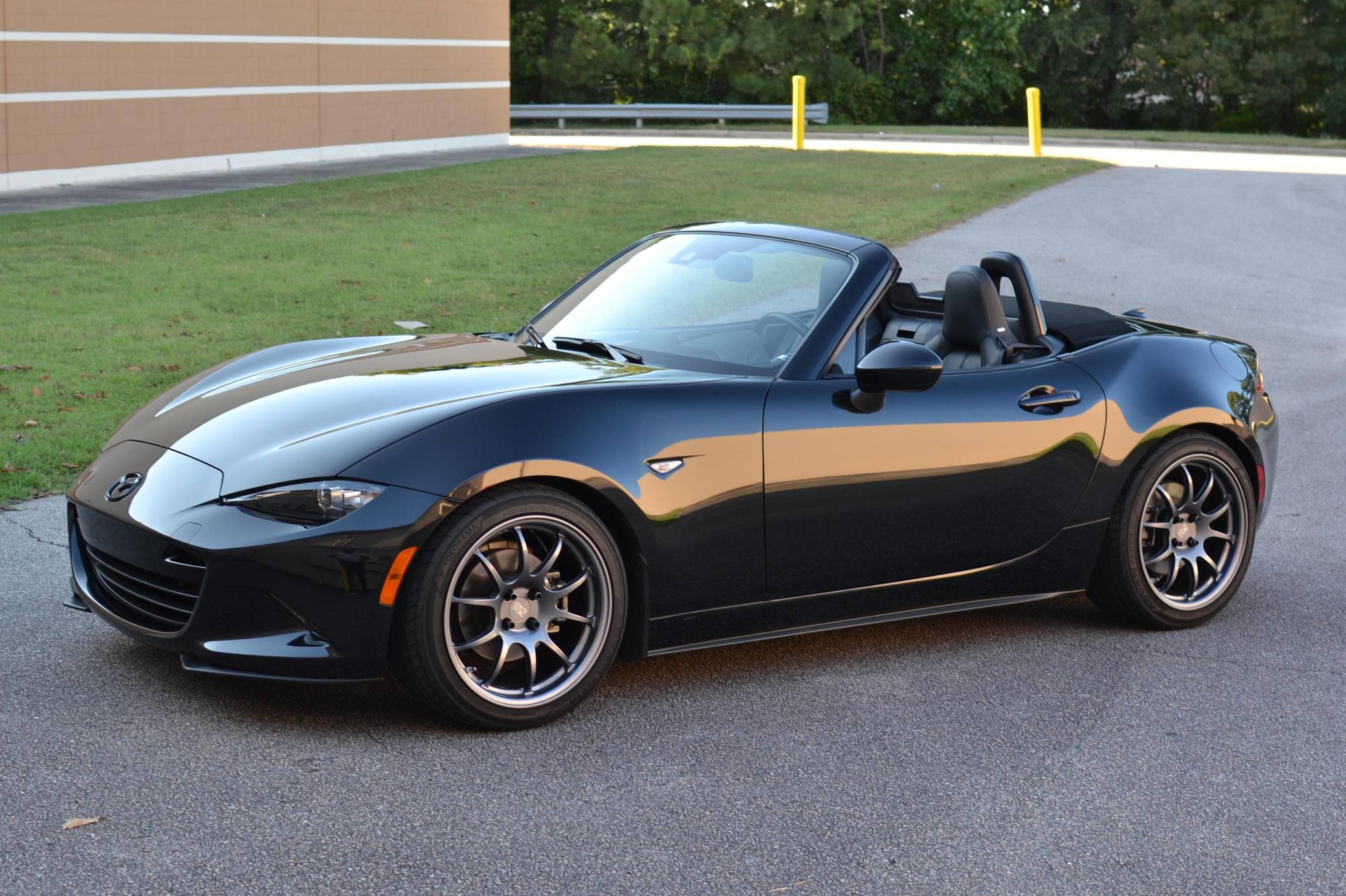 2020 Mazda MX-5 Miata Grand Touring VIN: JM1NDAD70L0412818 for