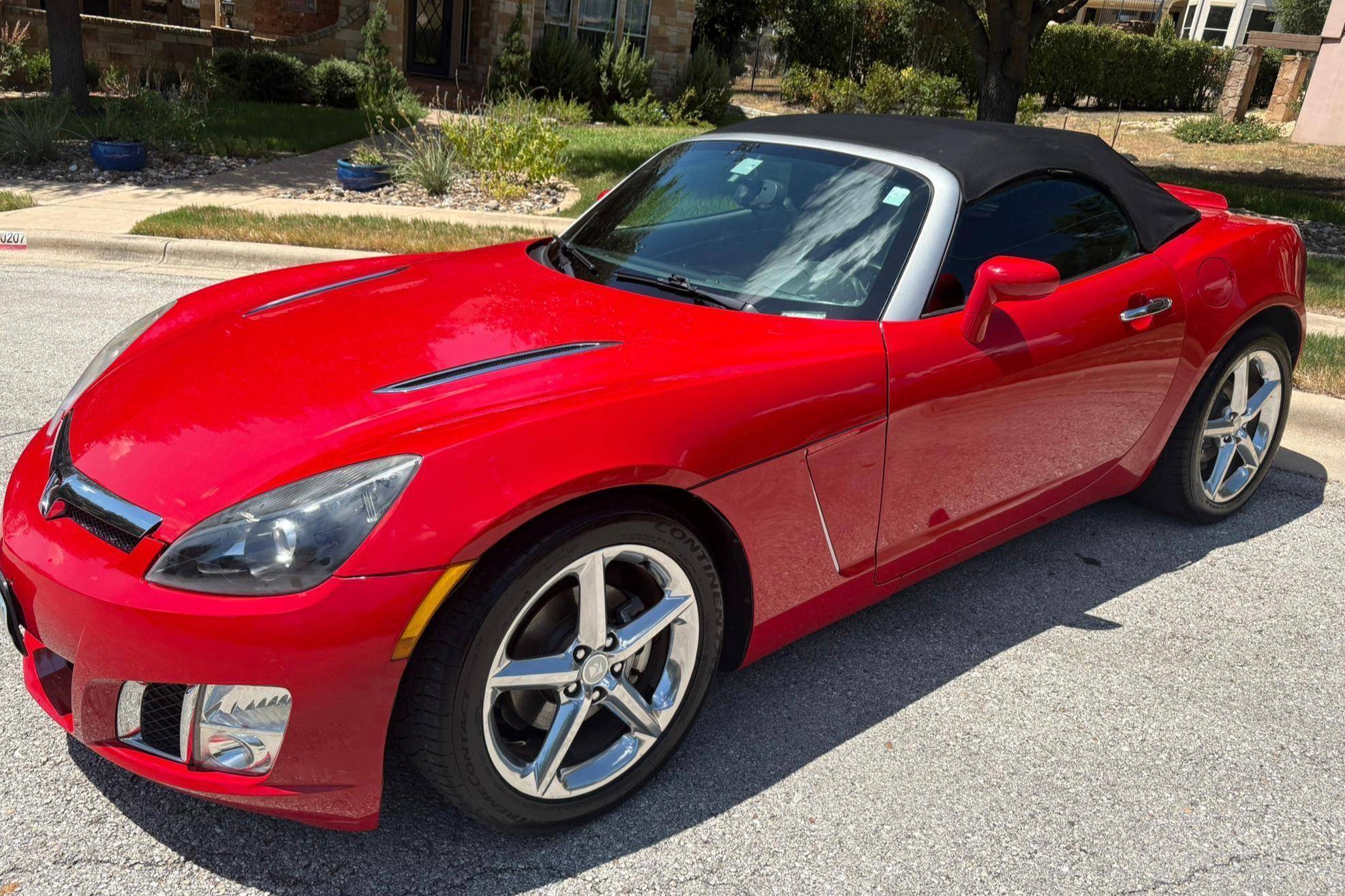 2007 Saturn Sky Red Line
