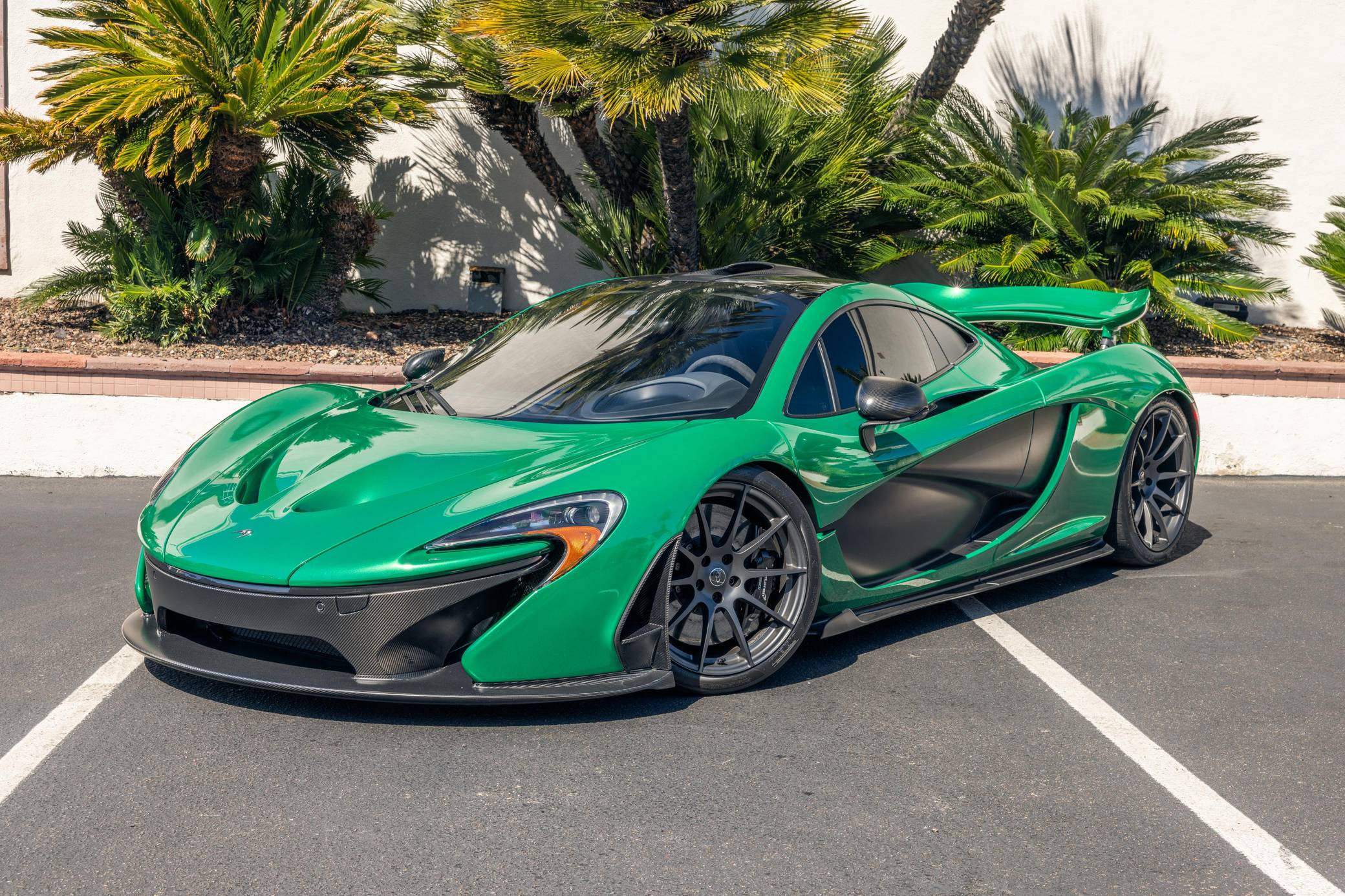 2014 McLaren P1 photo 36
