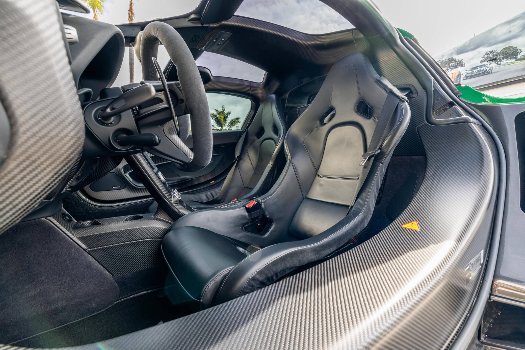 2014 McLaren P1 photo 272