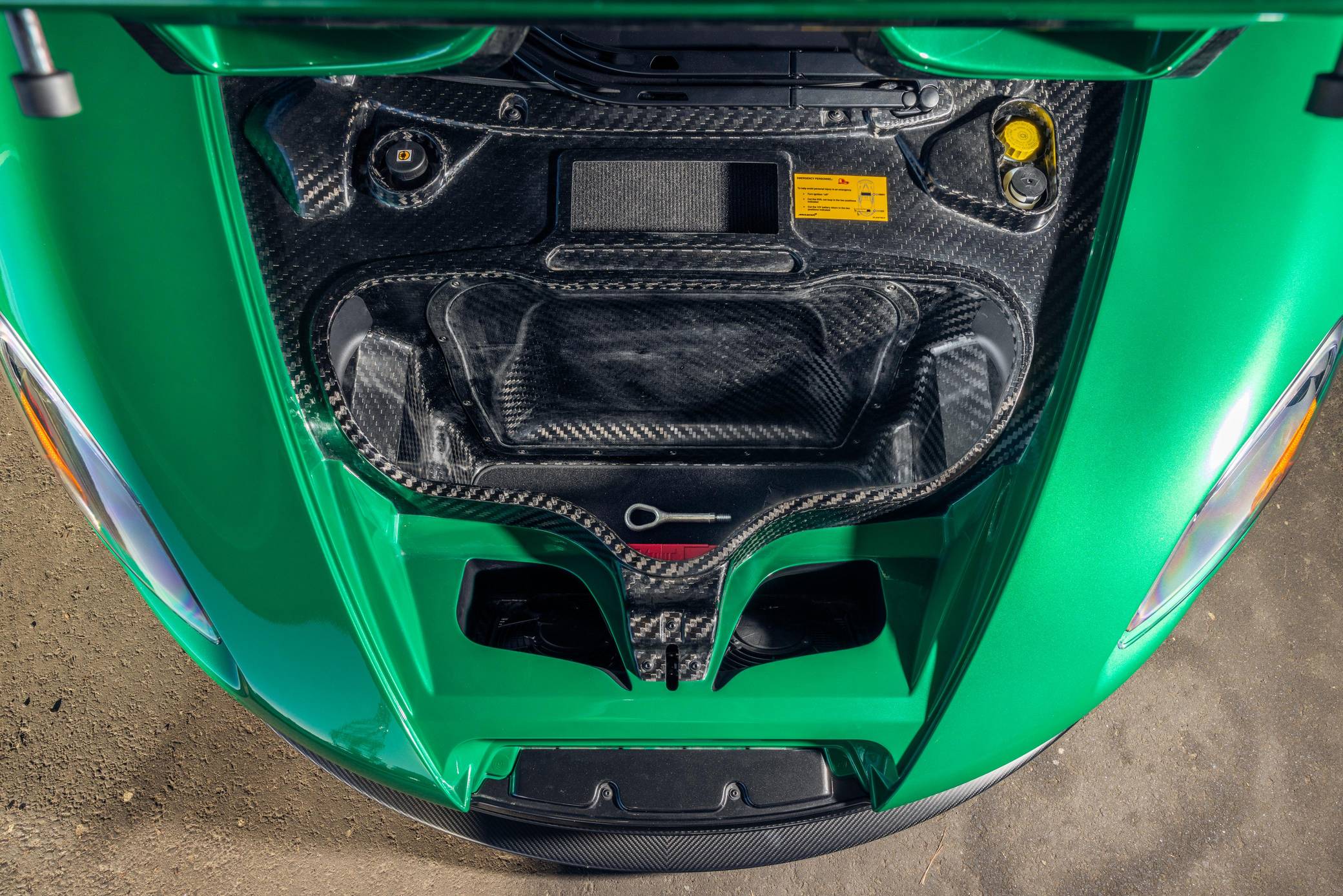 2014 McLaren P1 photo 389