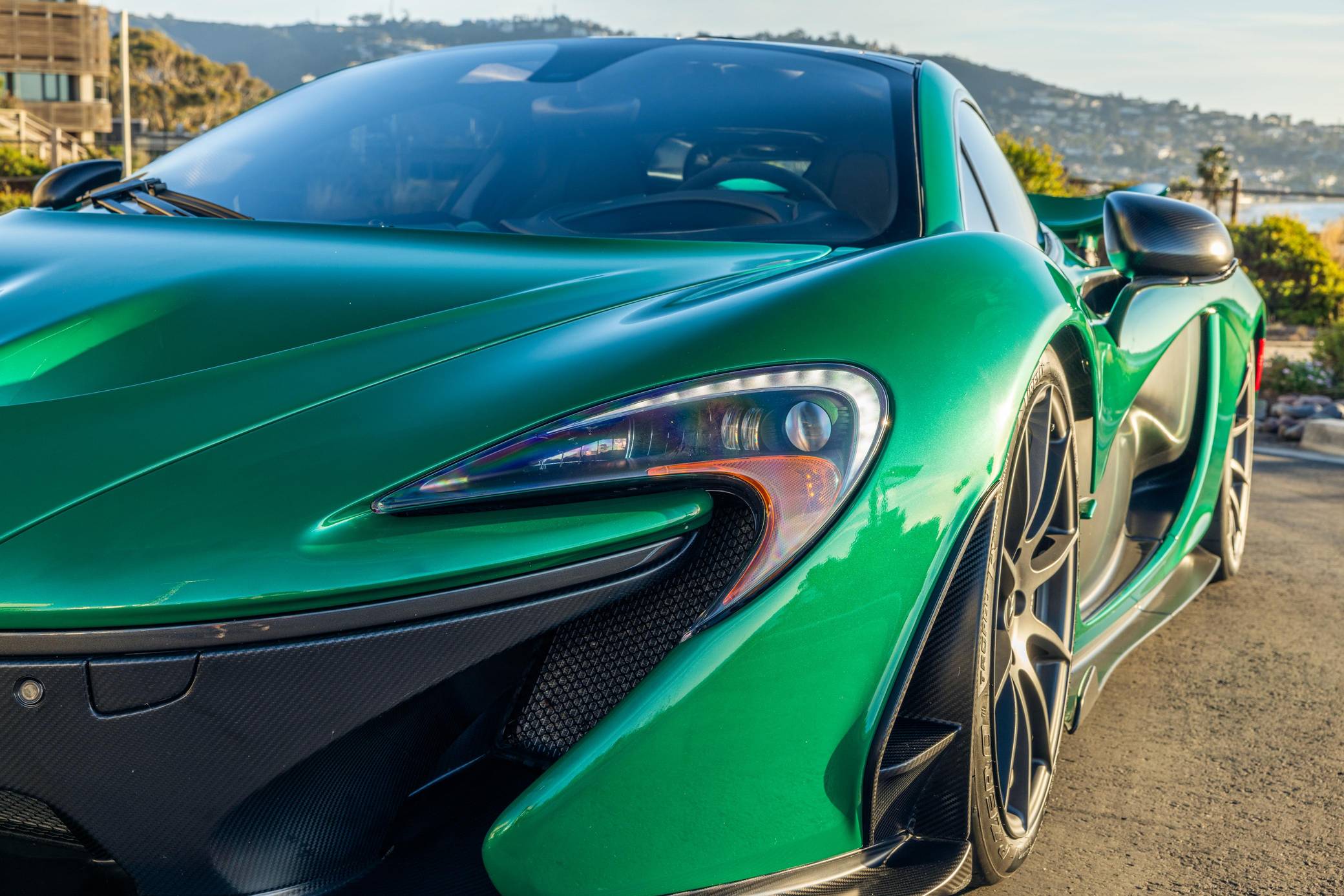 2014 McLaren P1 photo 166