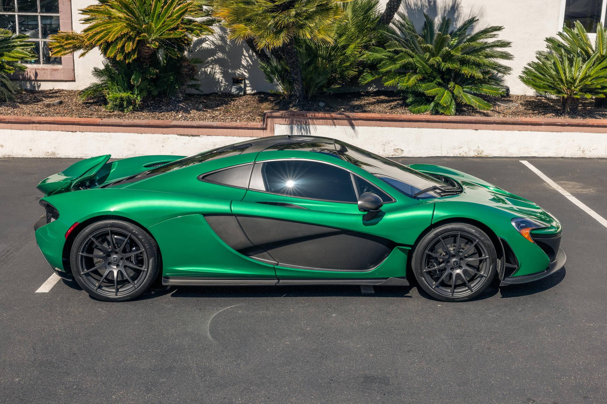 2014 McLaren P1 photo 99