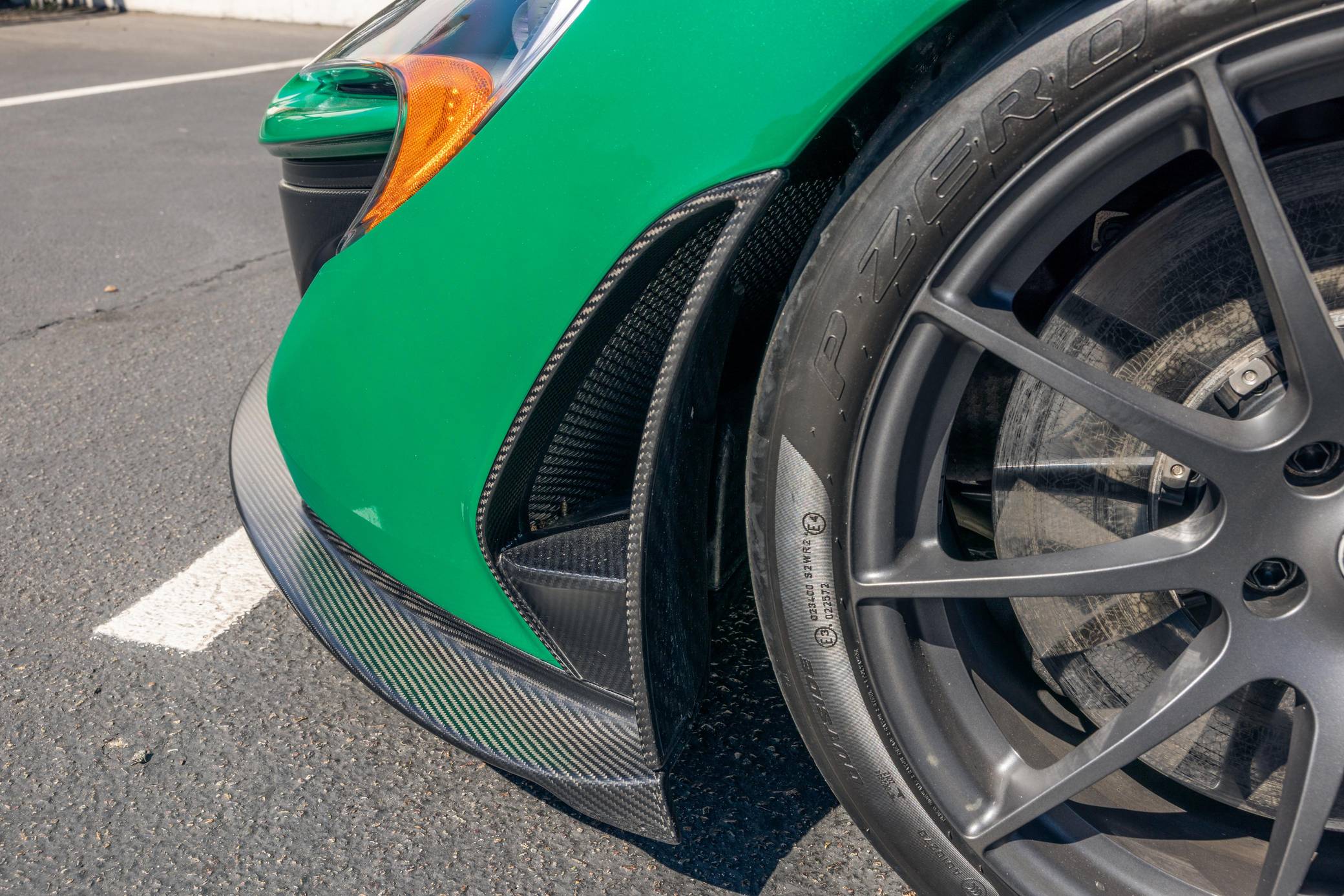 2014 McLaren P1 photo 176