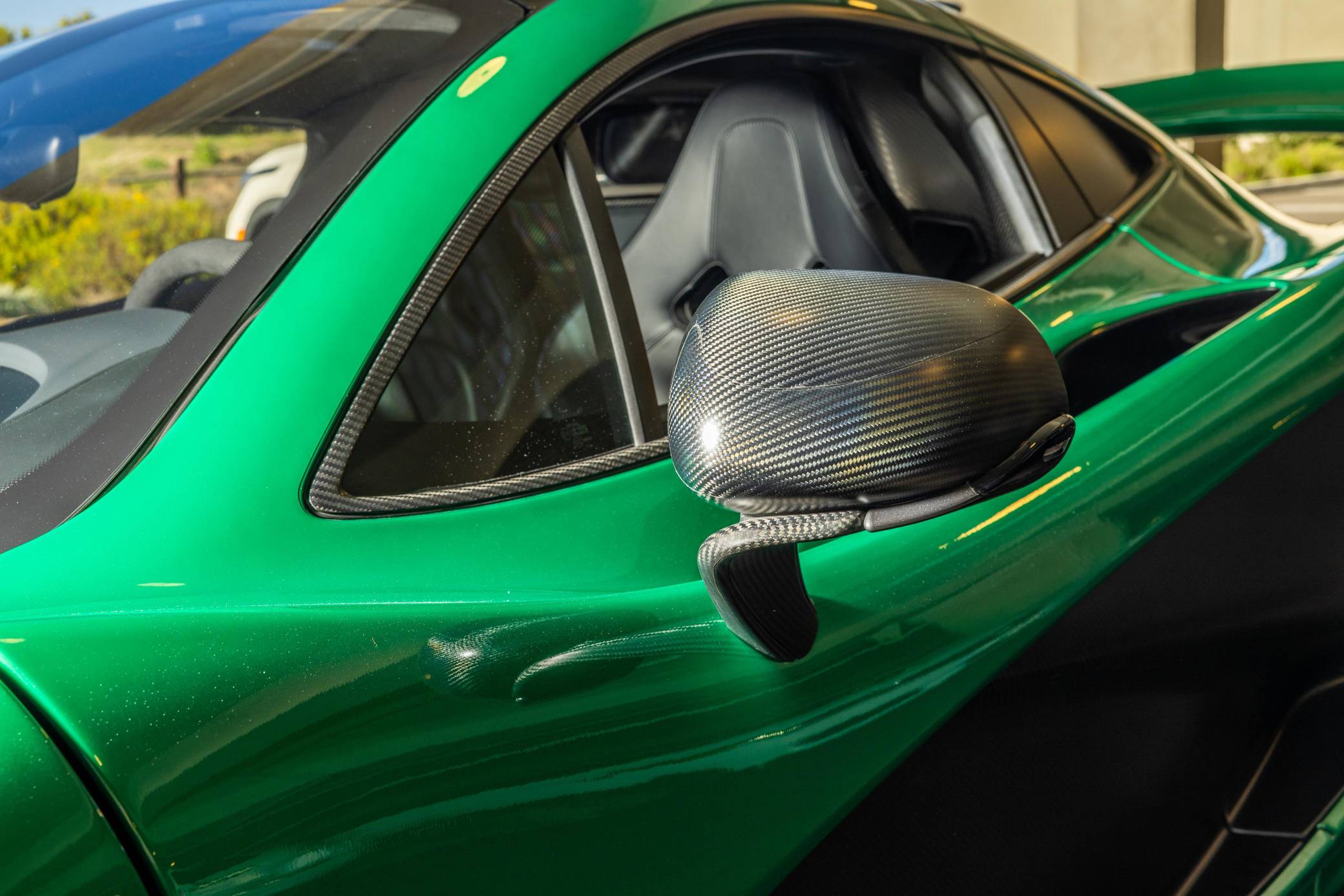 2014 McLaren P1 photo 183