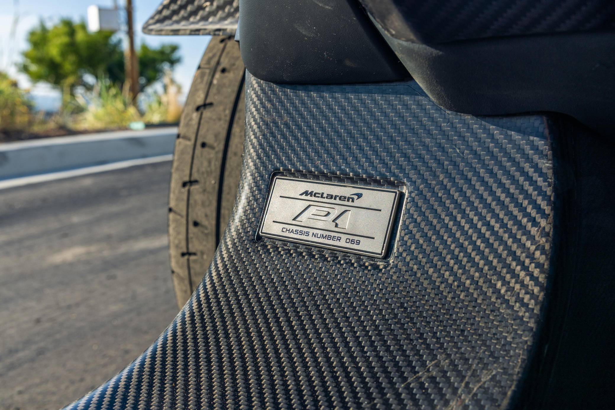 2014 McLaren P1 photo 355