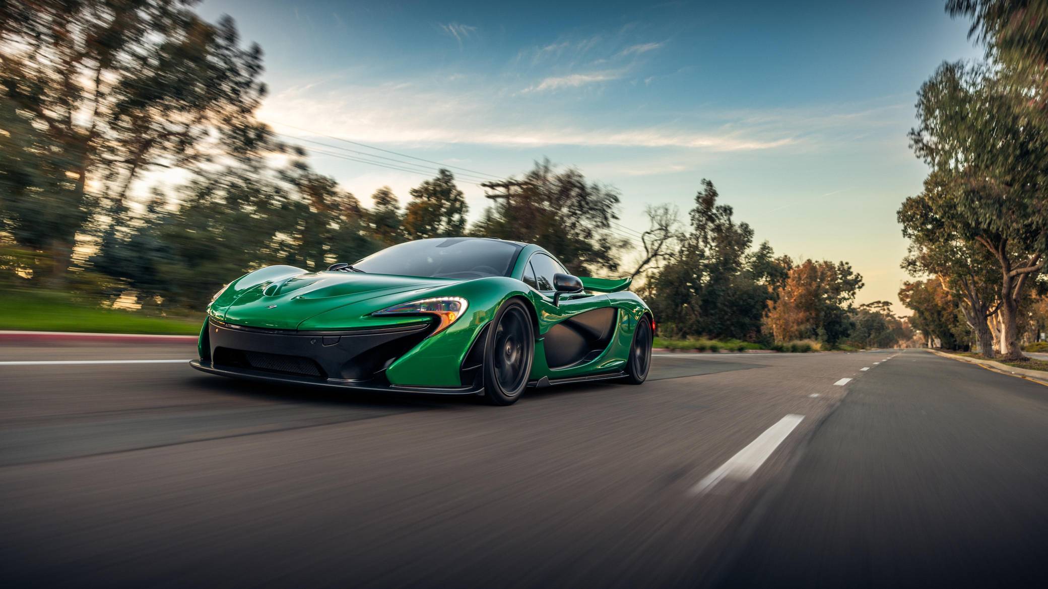 2014 McLaren P1 photo 150