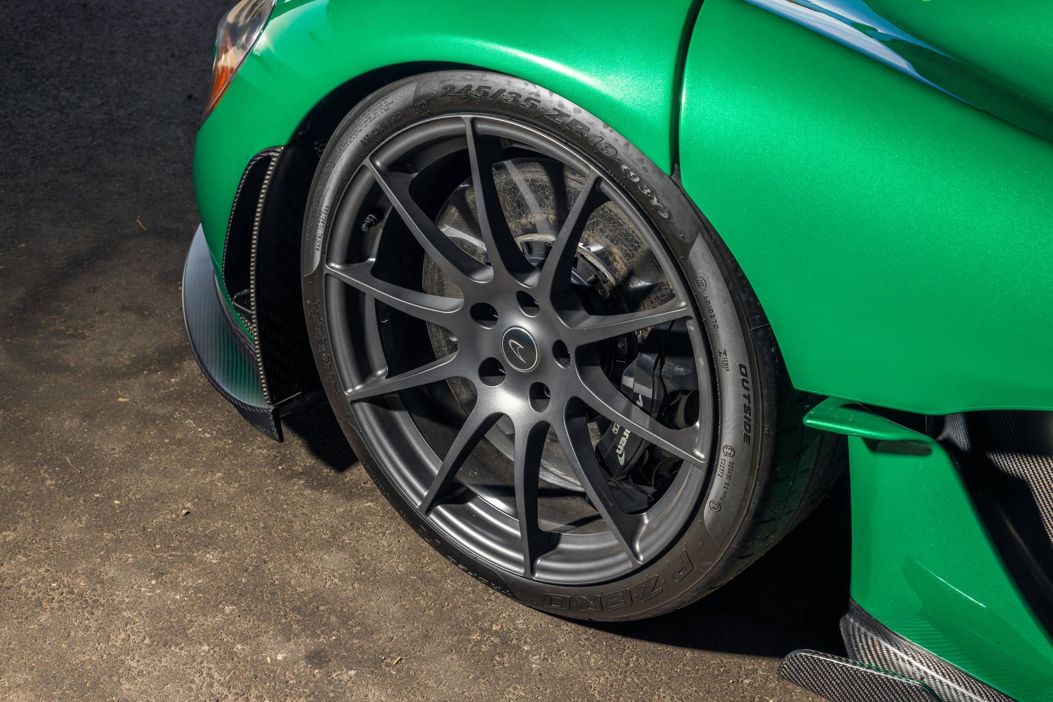 2014 McLaren P1 photo 265