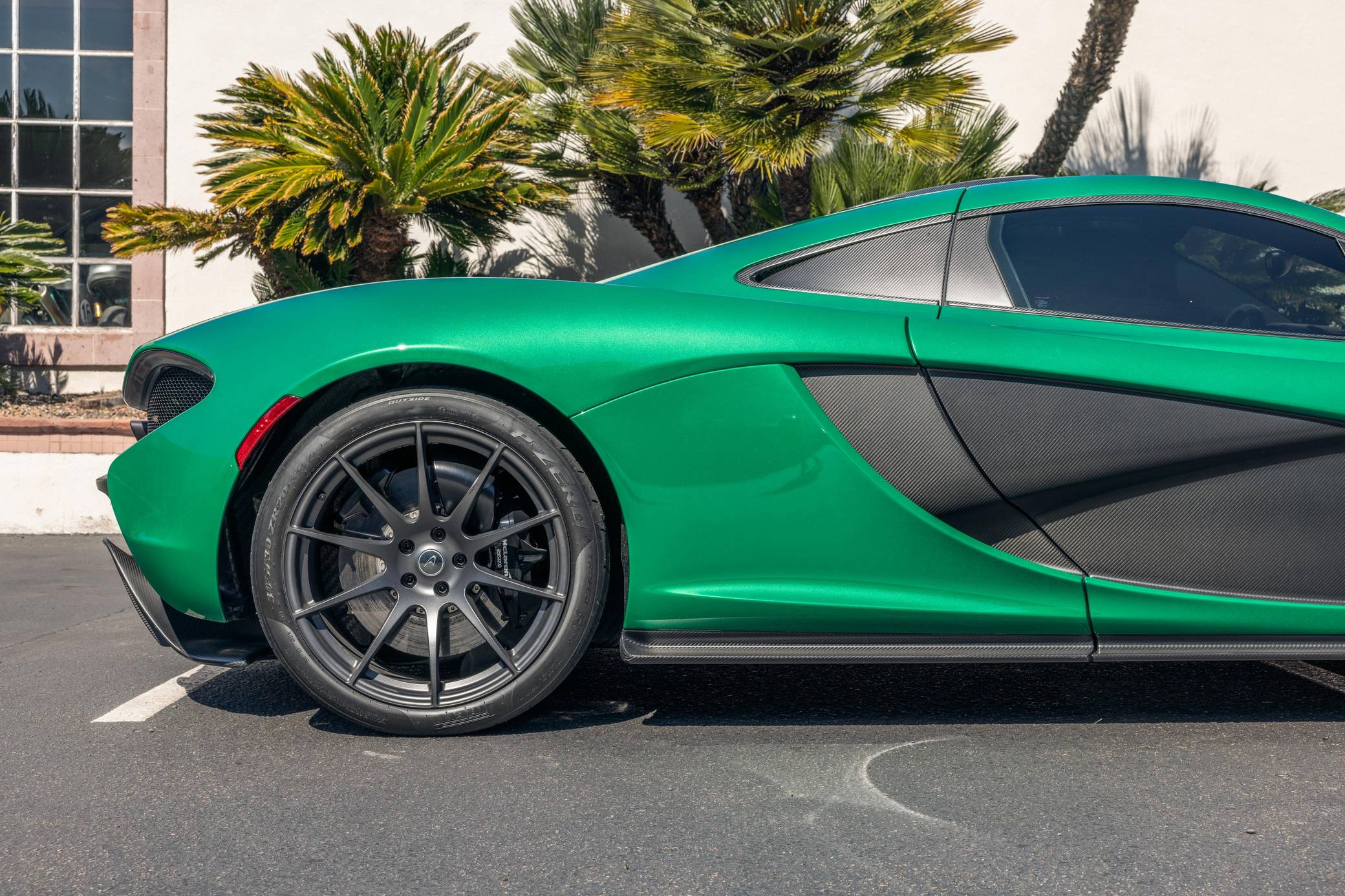 2014 McLaren P1 photo 240