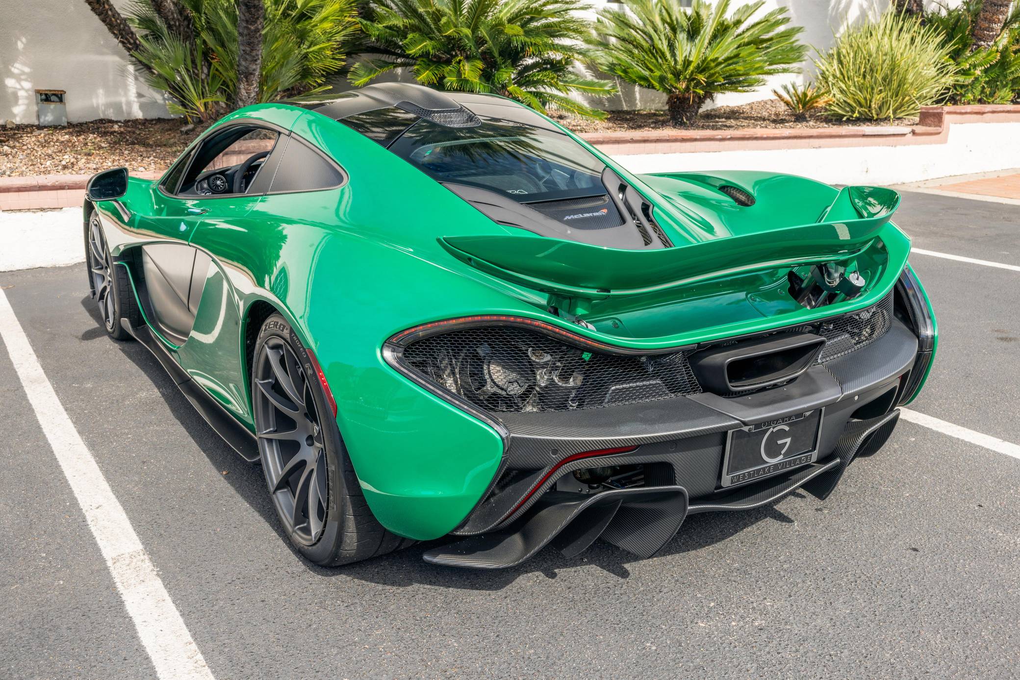 2014 McLaren P1 photo 88