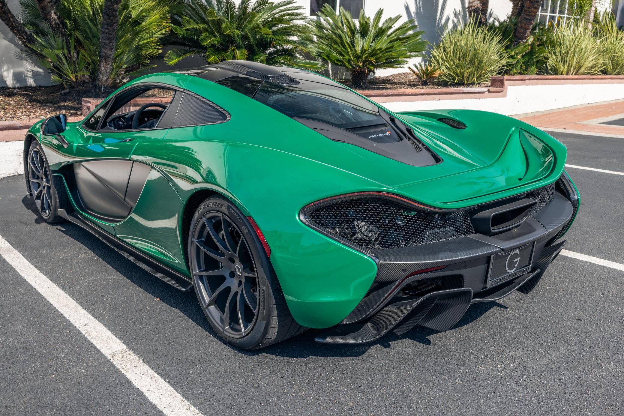 2014 McLaren P1 photo 116