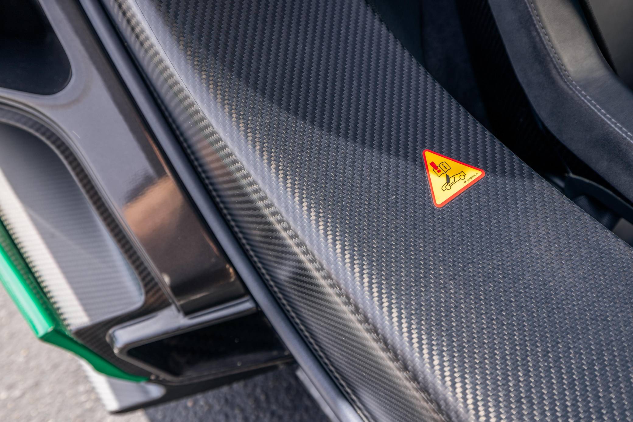 2014 McLaren P1 photo 466