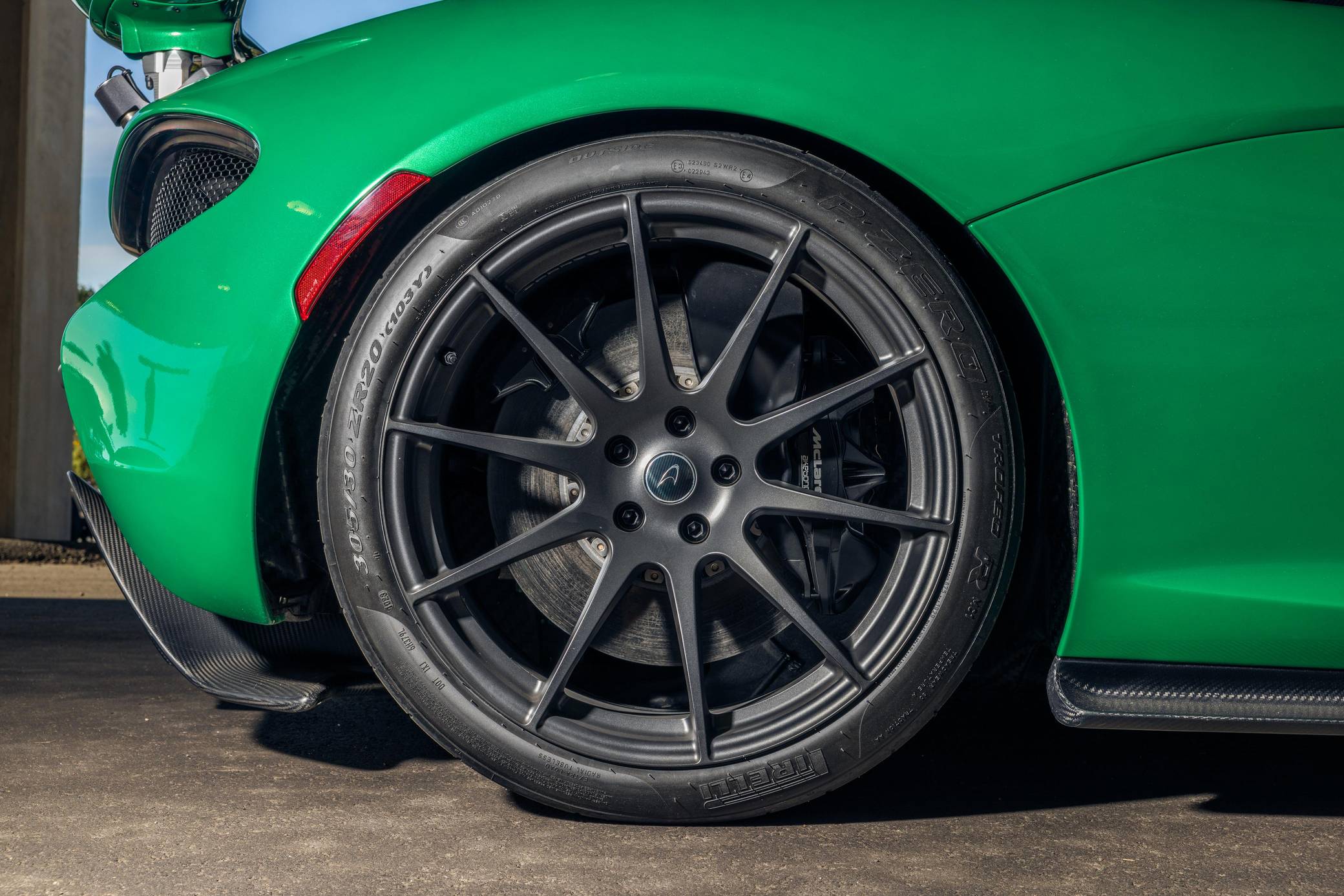 2014 McLaren P1 photo 263