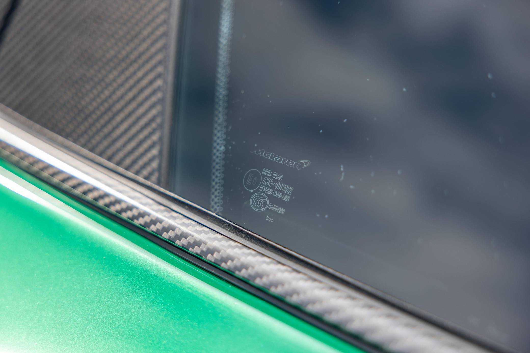 2014 McLaren P1 photo 474