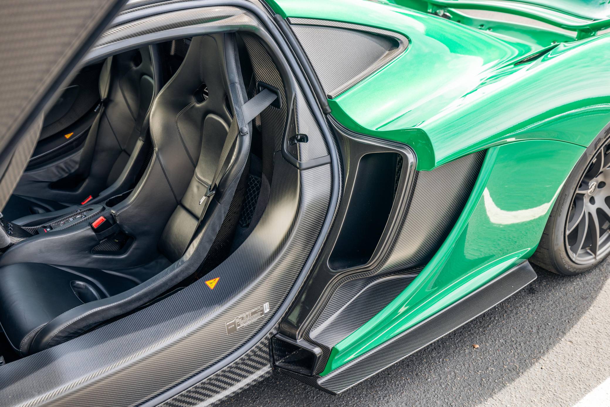 2014 McLaren P1 photo 371