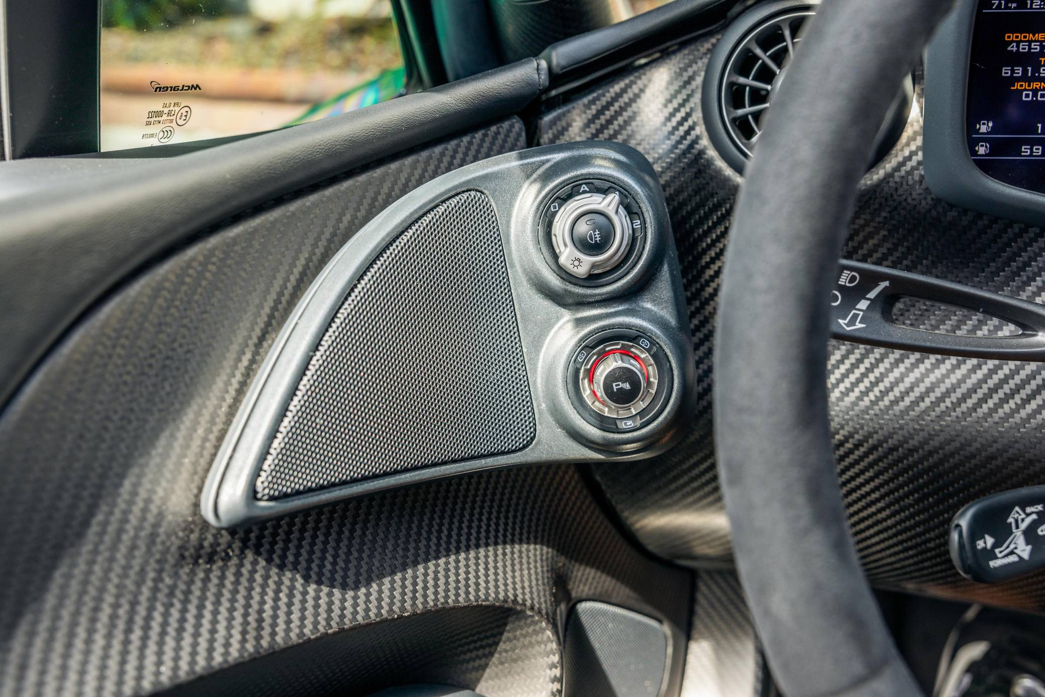 2014 McLaren P1 photo 294