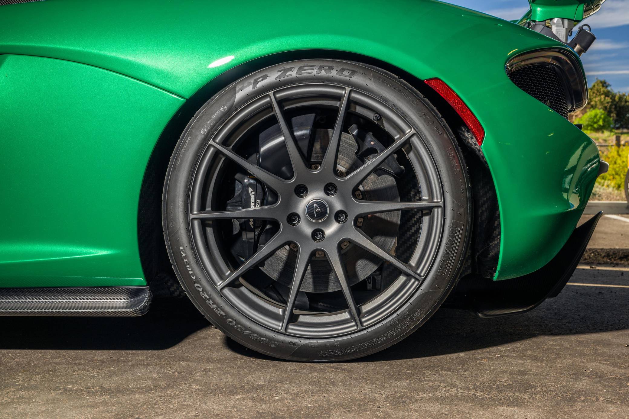 2014 McLaren P1 photo 262