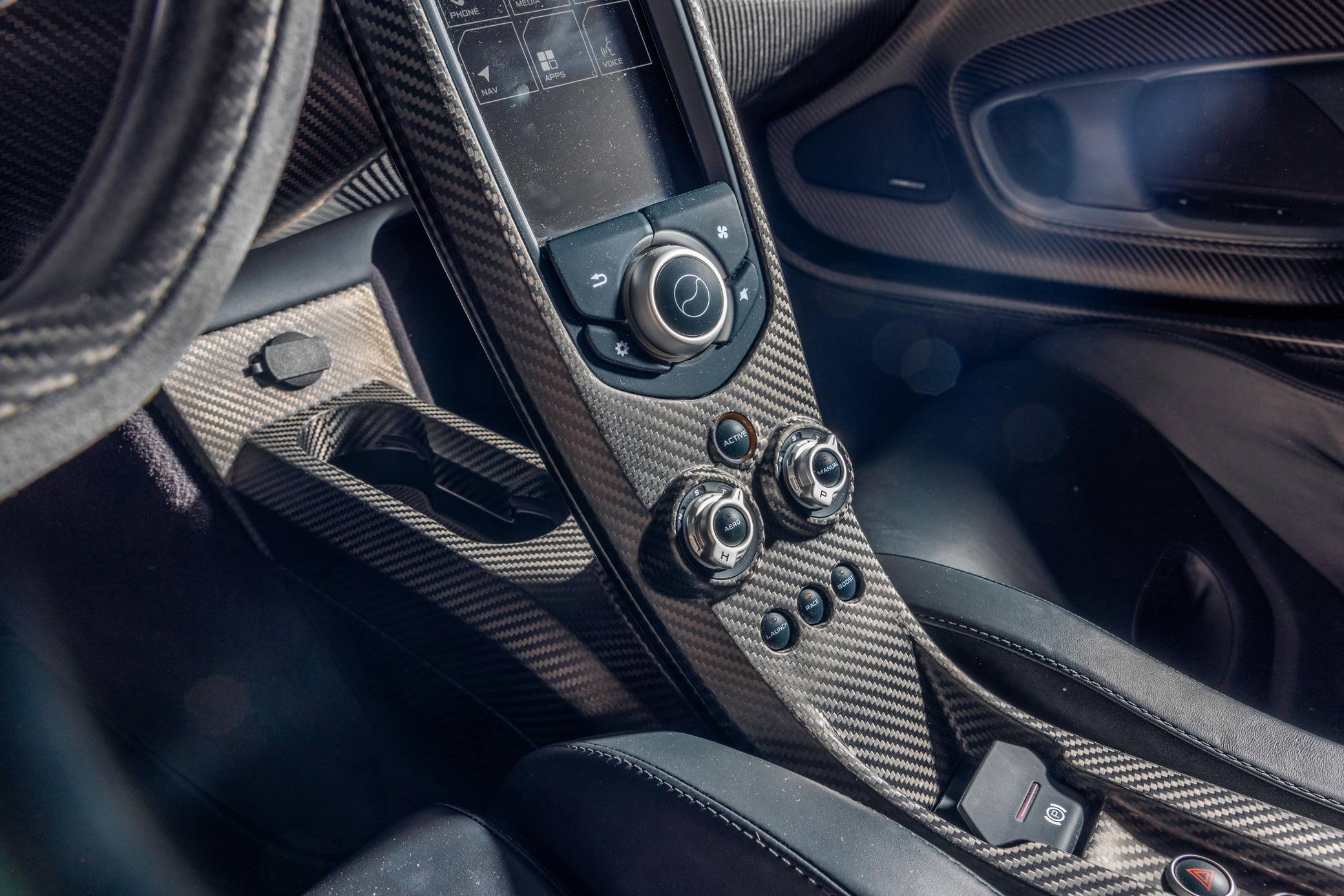 2014 McLaren P1 photo 324