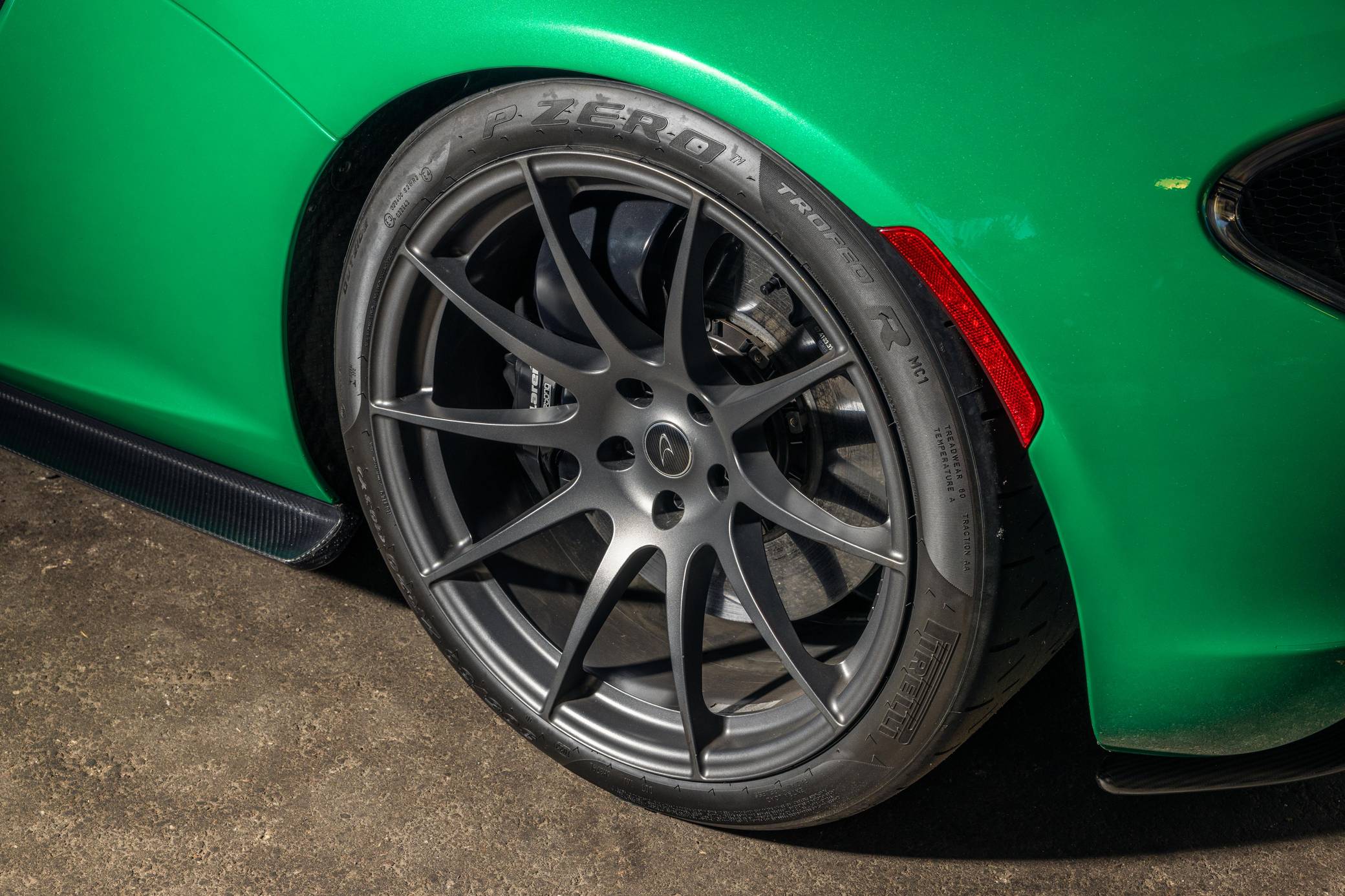 2014 McLaren P1 photo 266