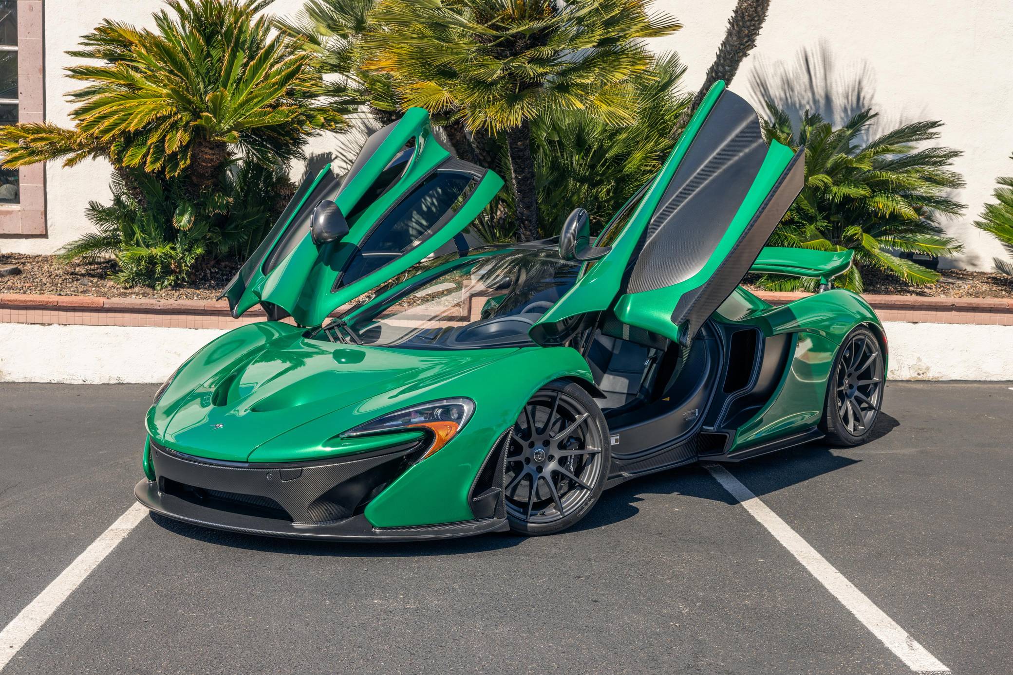 2014 McLaren P1 photo 136