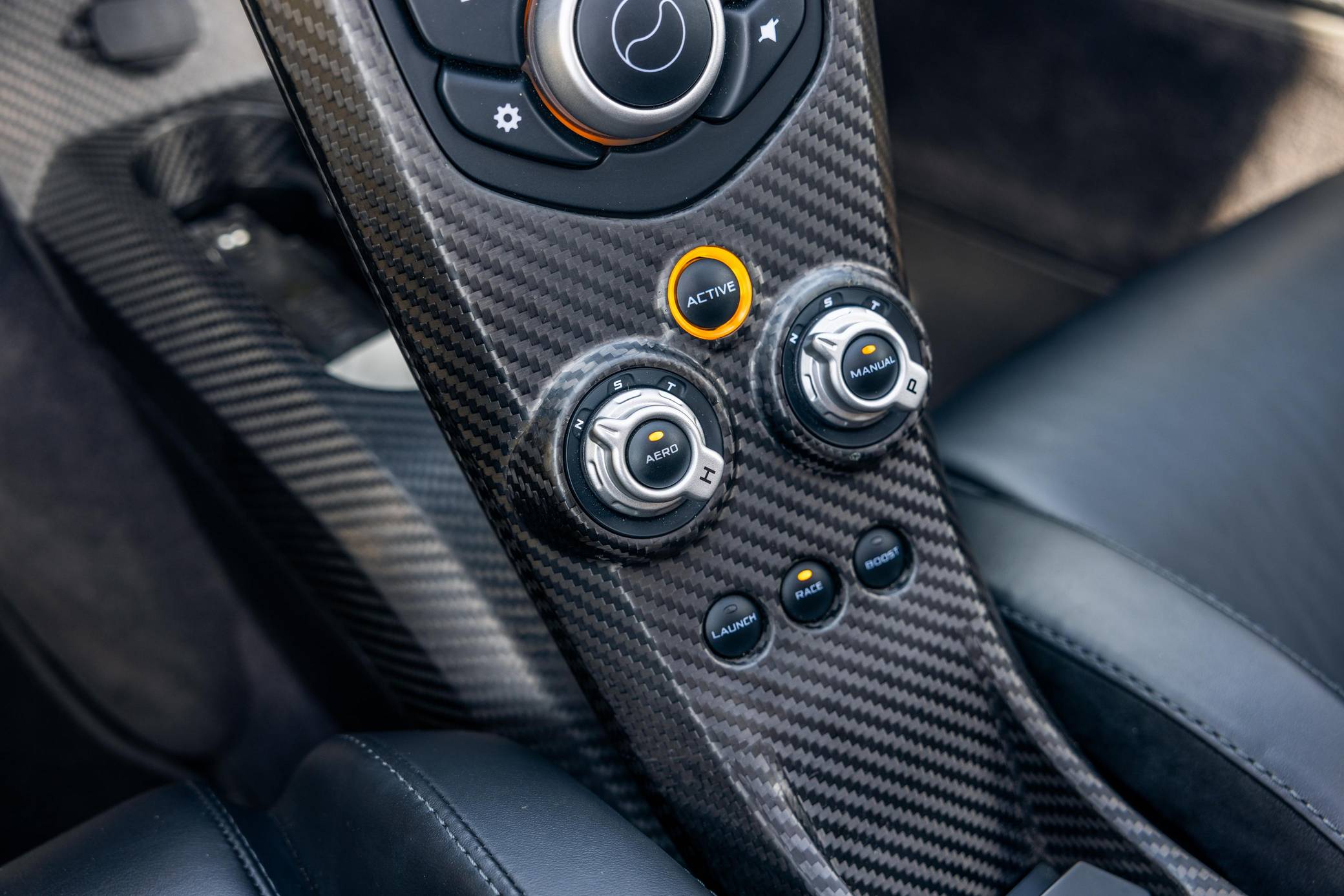 2014 McLaren P1 photo 323