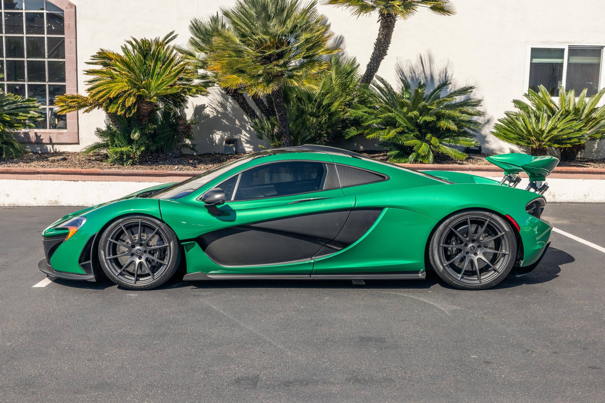 2014 McLaren P1 photo 43