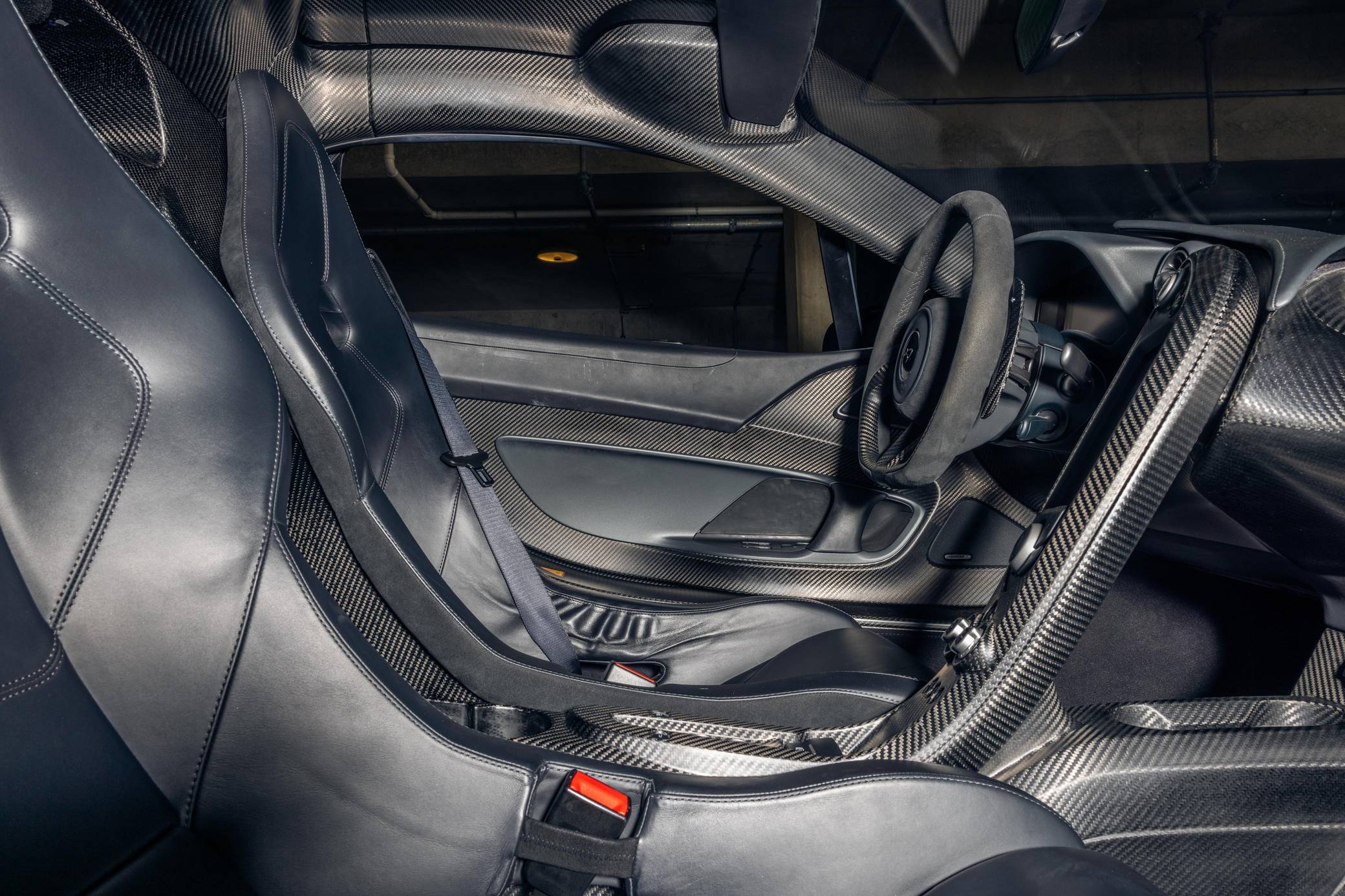 2014 McLaren P1 photo 331