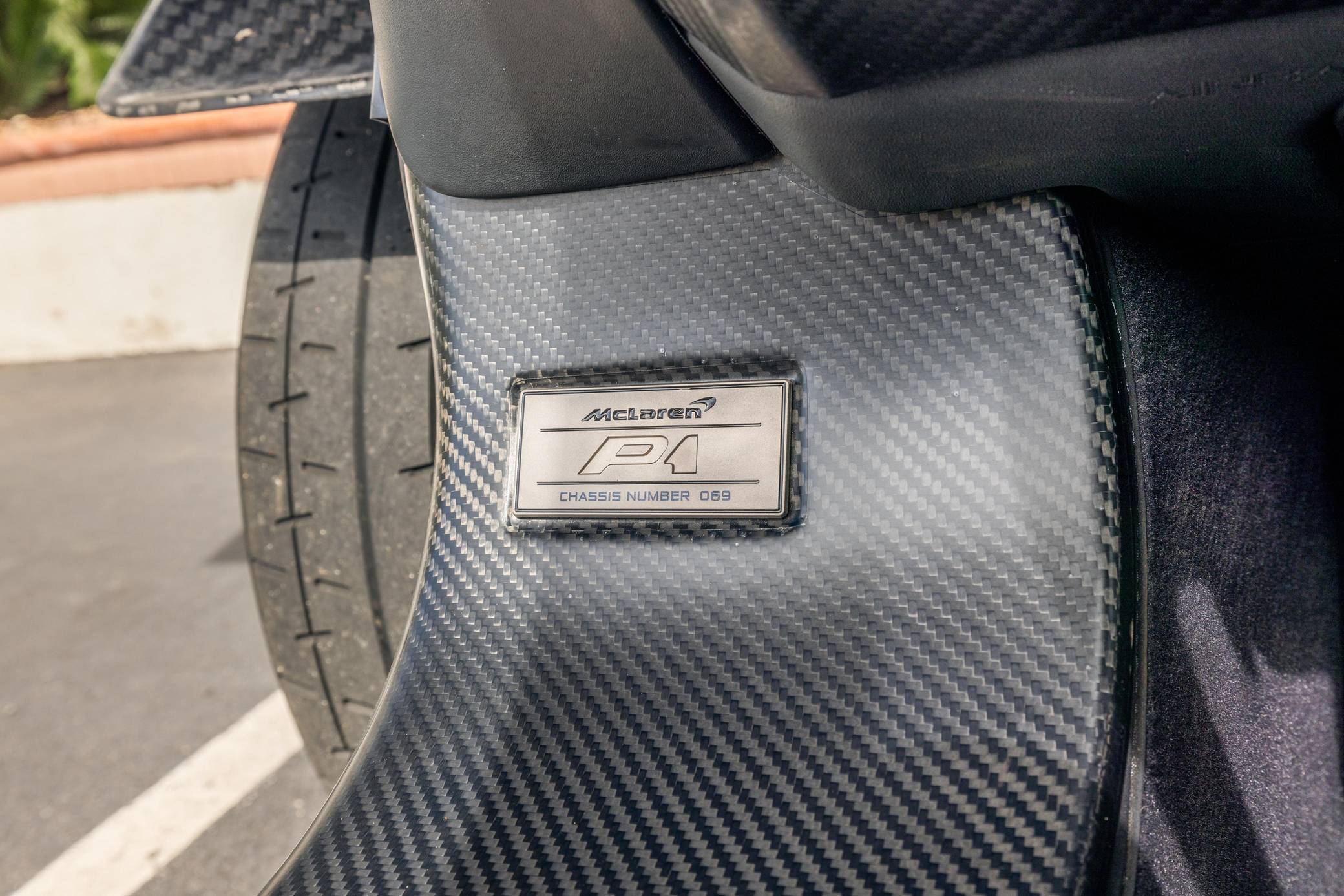 2014 McLaren P1 photo 356