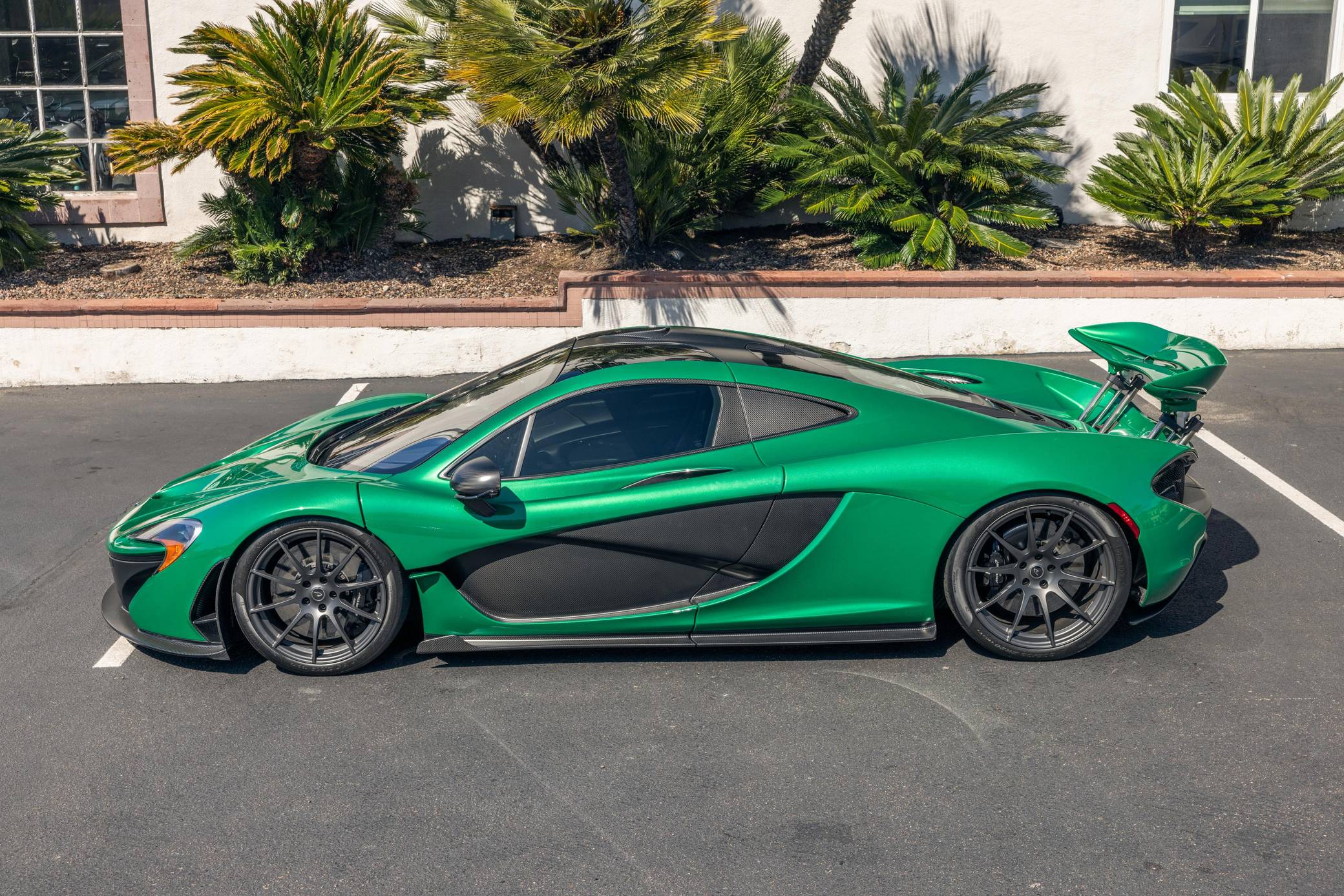 2014 McLaren P1 photo 44